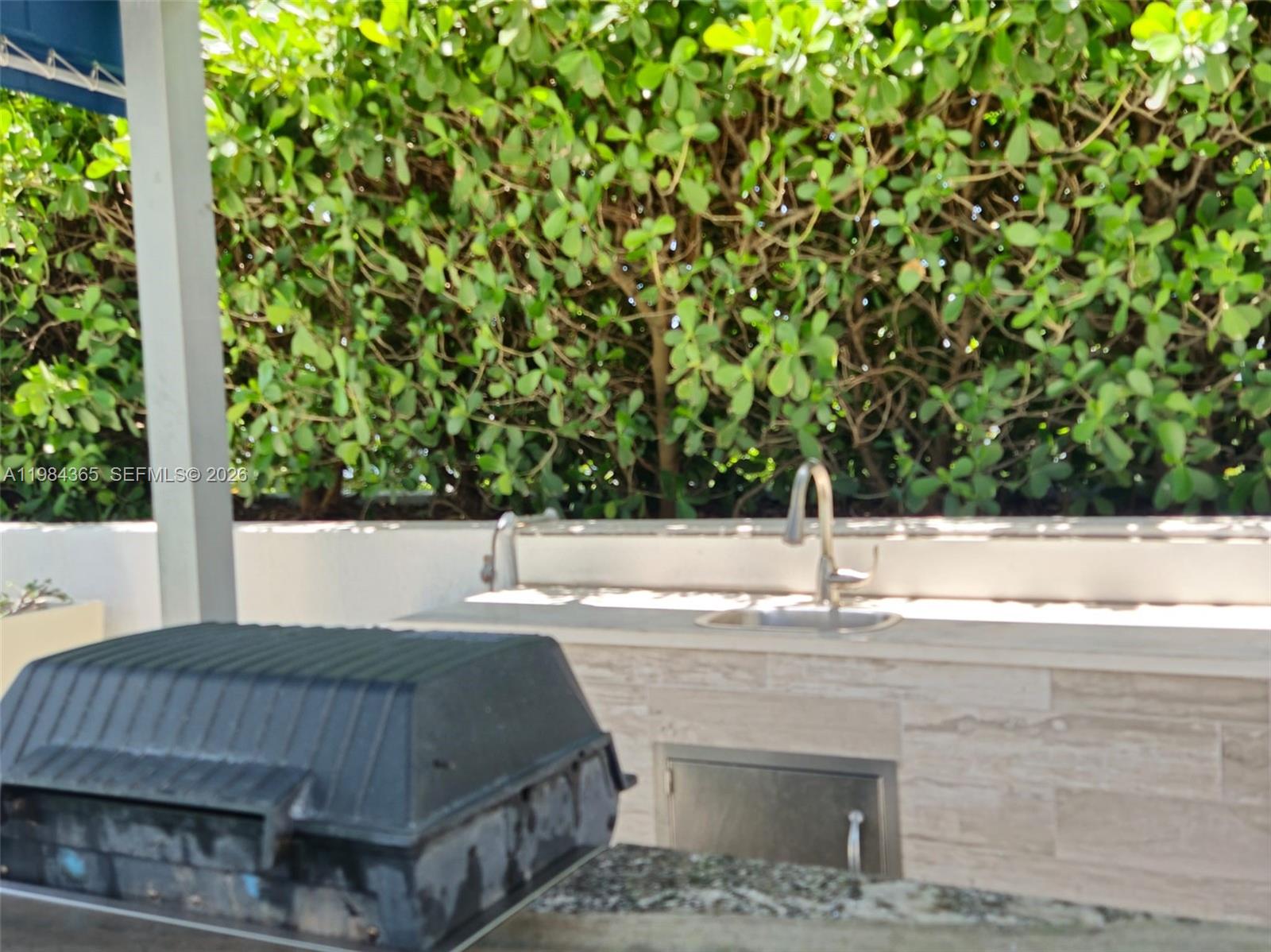 TERRAZAS RIVERPARK VILLAG - Residential