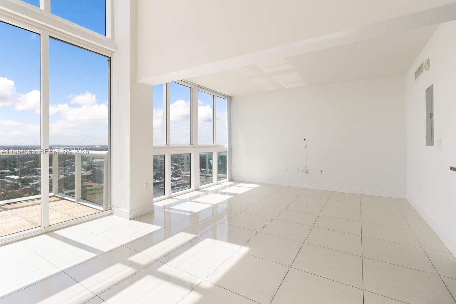 TERRAZAS RIVERPARK VILLAG - Residential