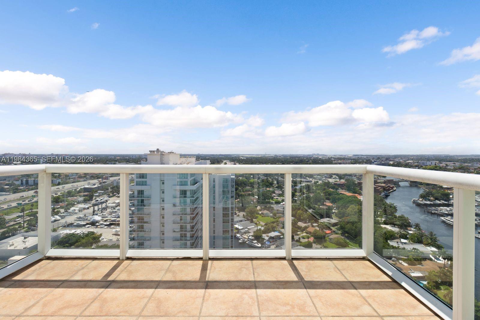 TERRAZAS RIVERPARK VILLAG - Residential