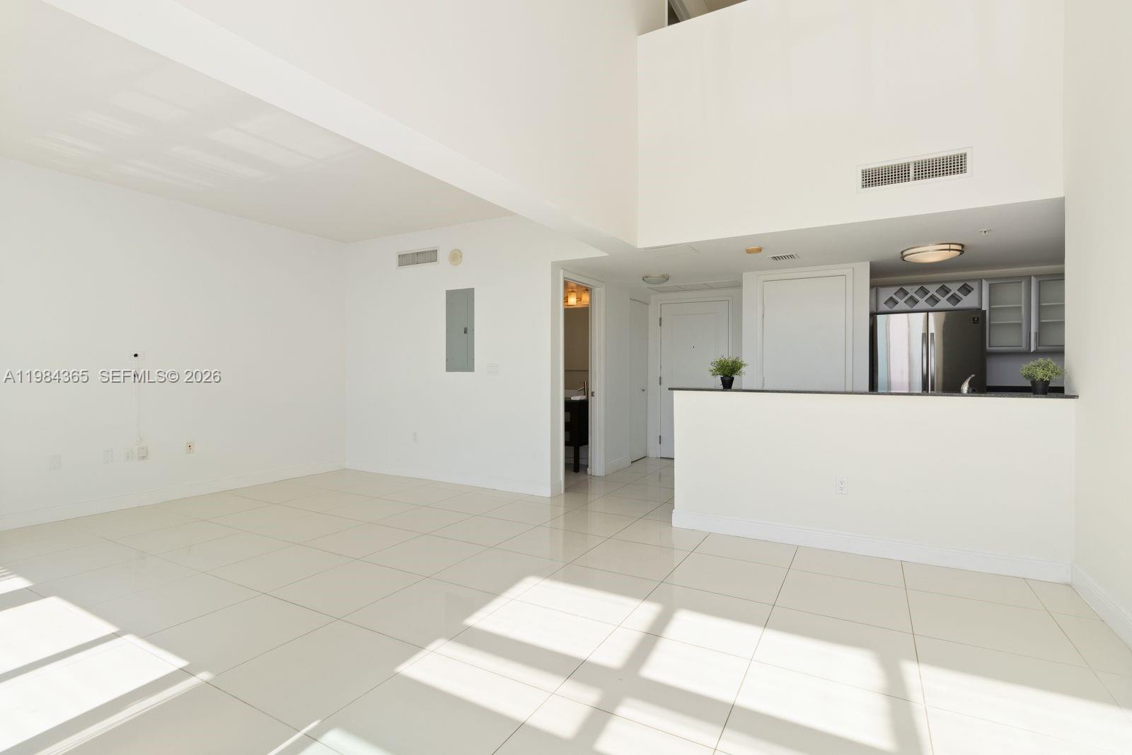 TERRAZAS RIVERPARK VILLAG - Residential