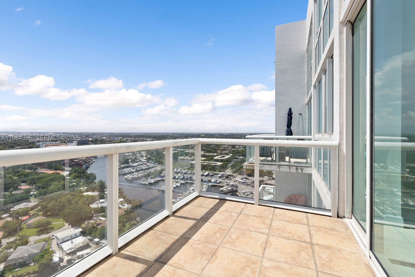 TERRAZAS RIVERPARK VILLAG - Residential