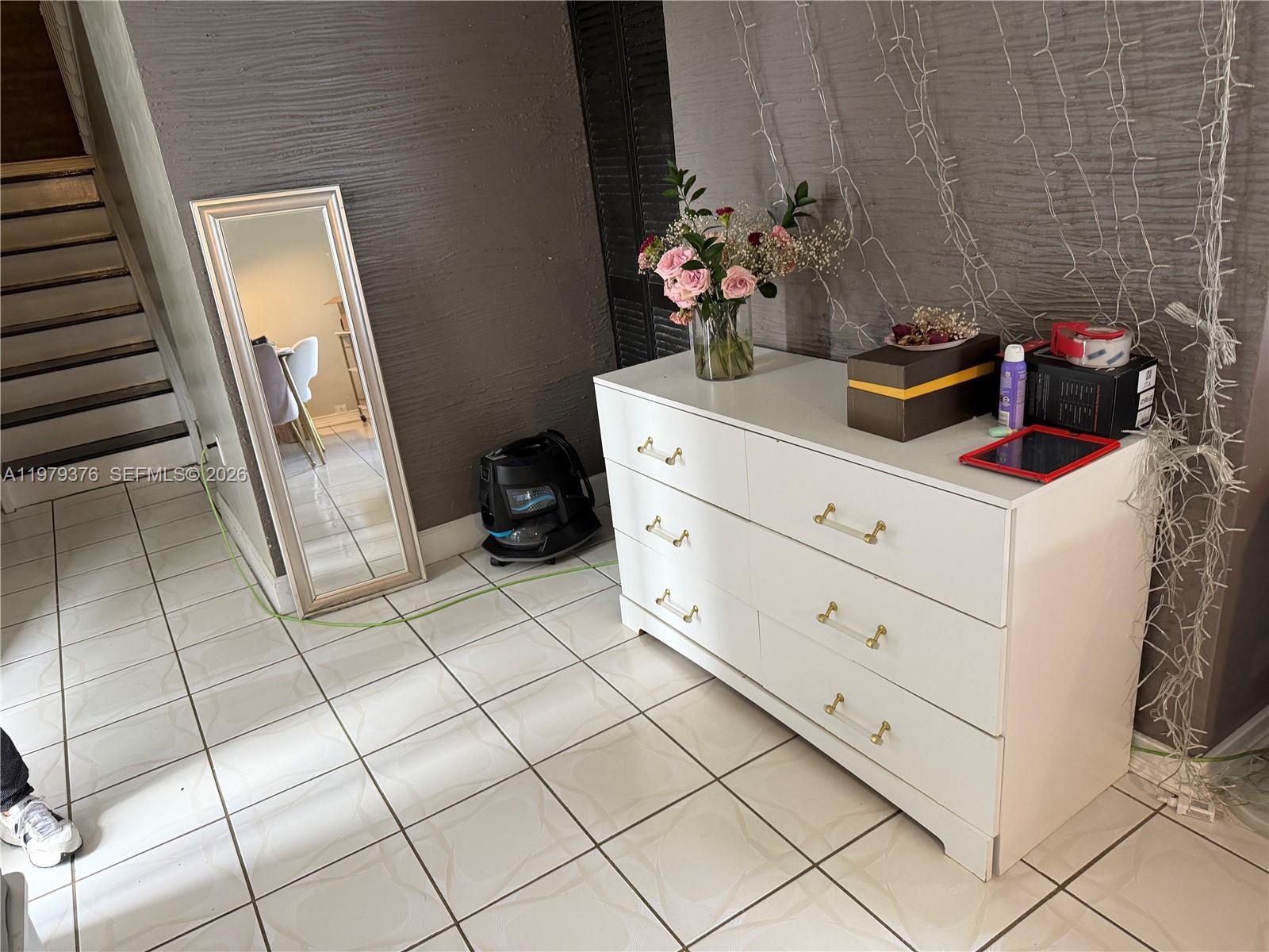 CHANTE-CLARE - Residential