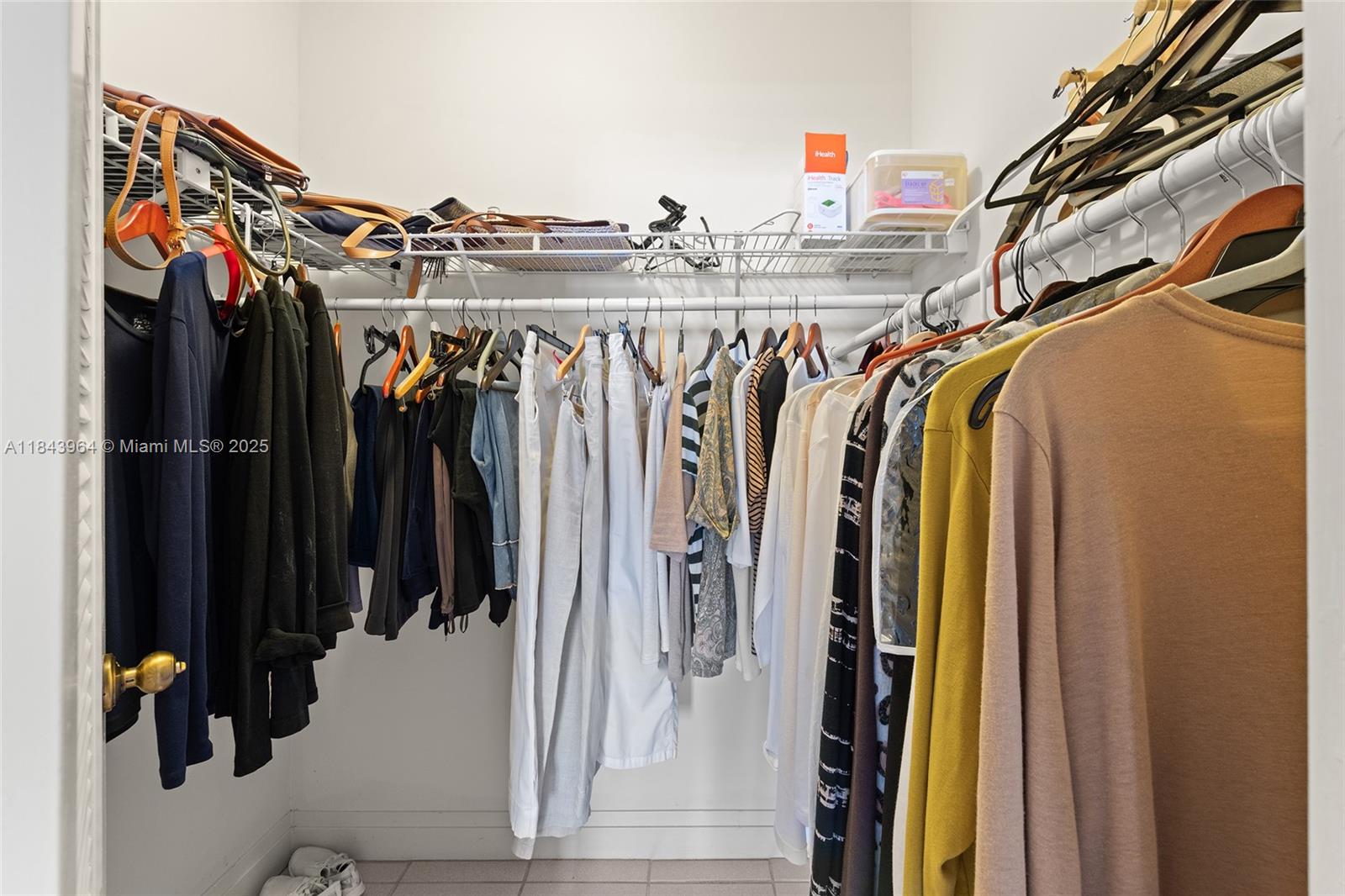 JOCKEY CLUB III CONDO - Residential