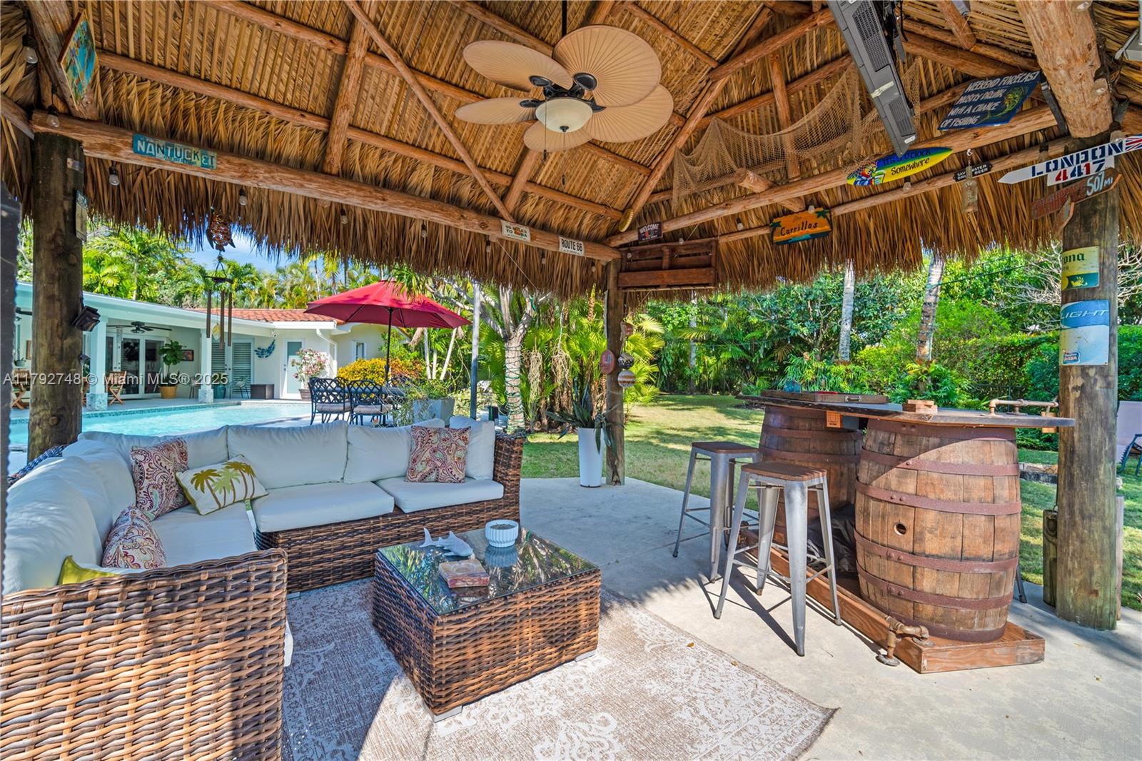 ROCK LAKE - Residential