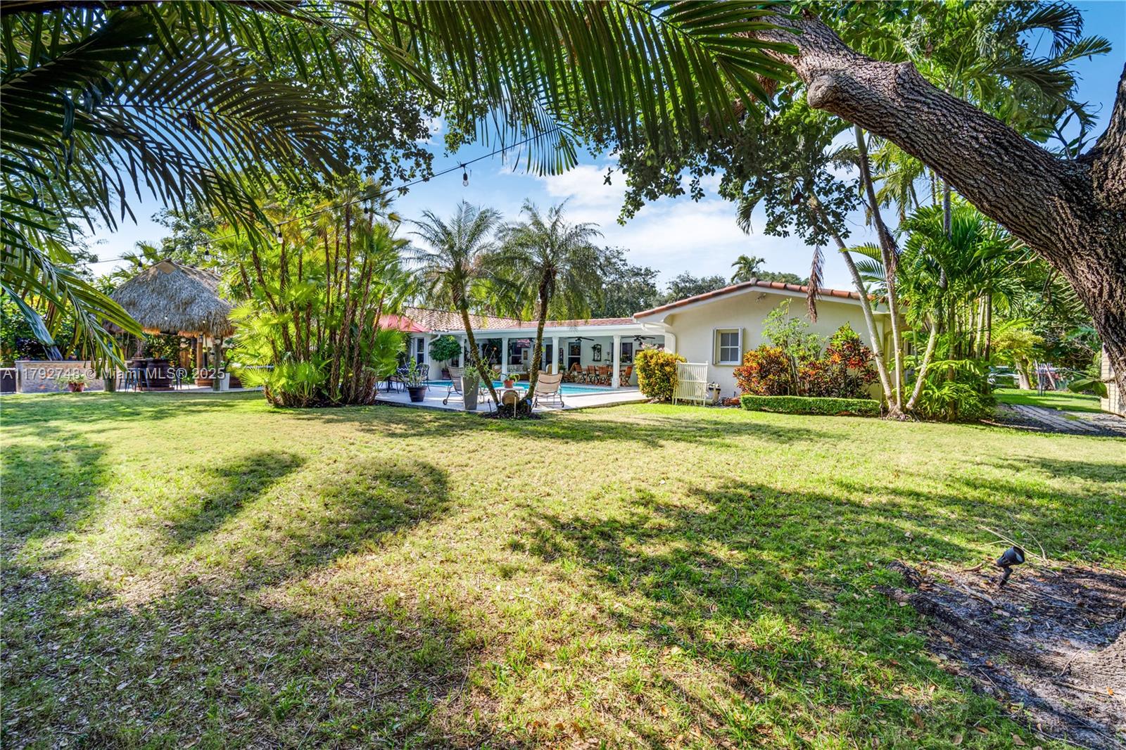 ROCK LAKE - Residential