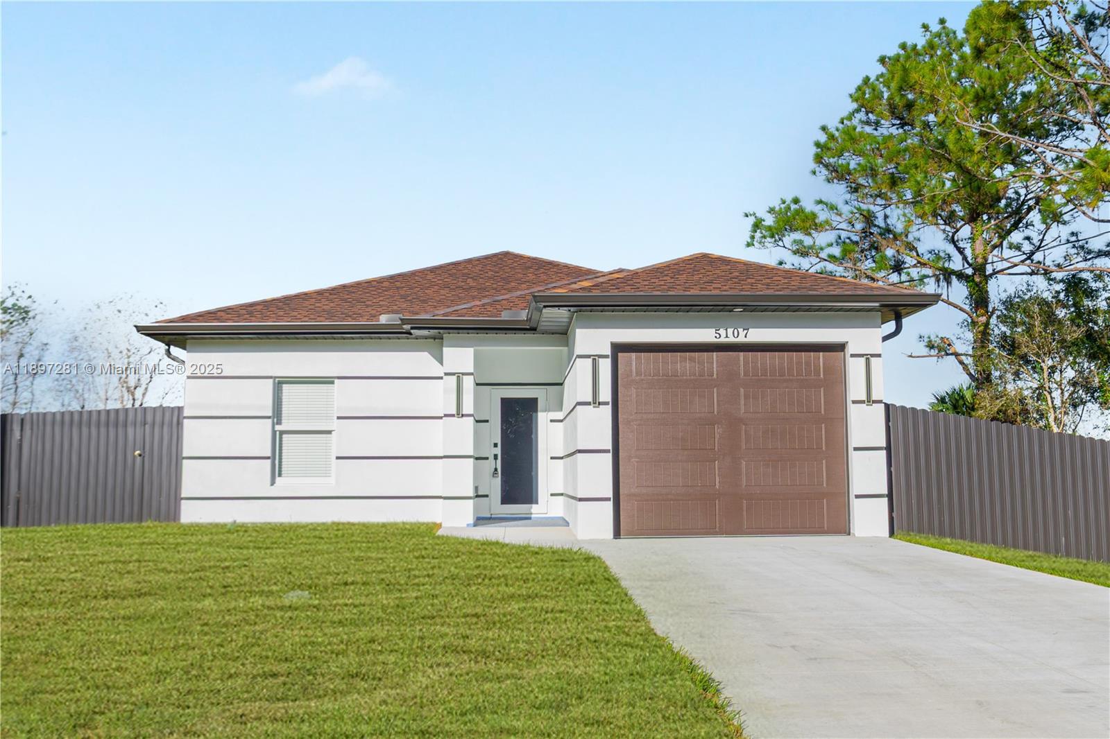 LEHIGH ACRES - Residential