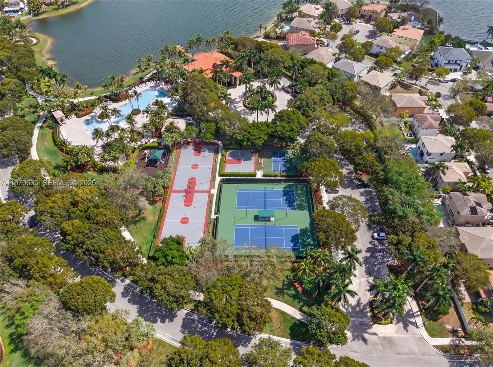 RIVIERA ISLES II - Residential