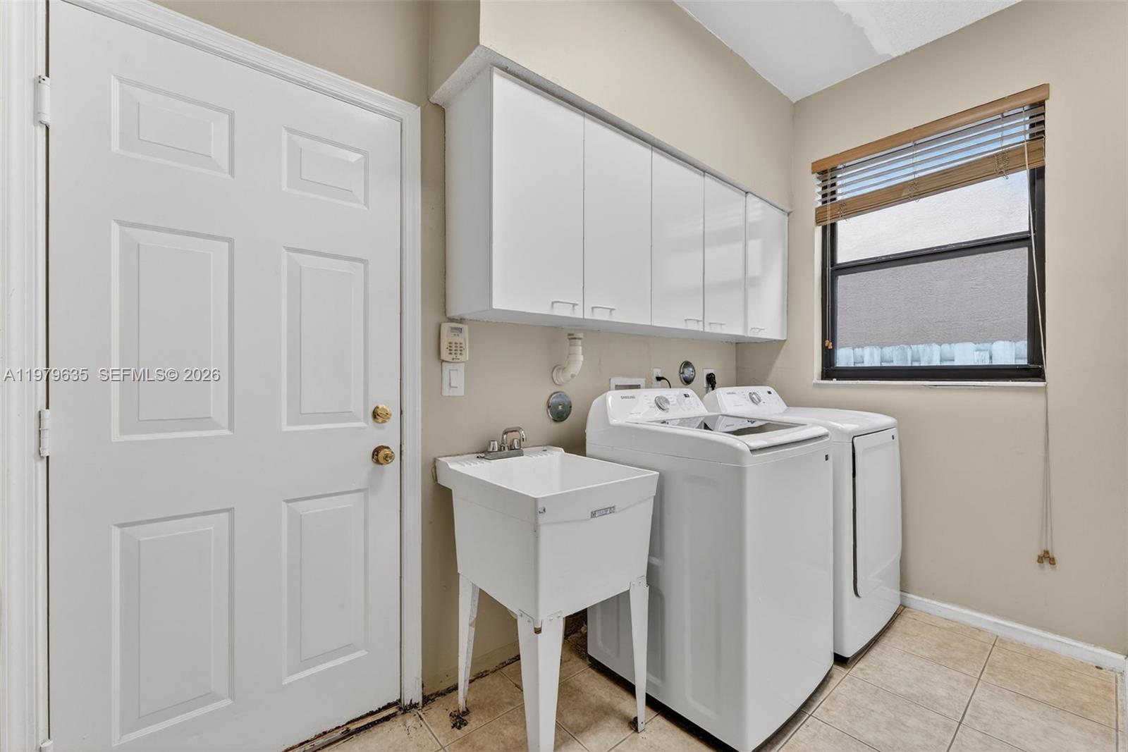 RIVIERA ISLES II - Residential