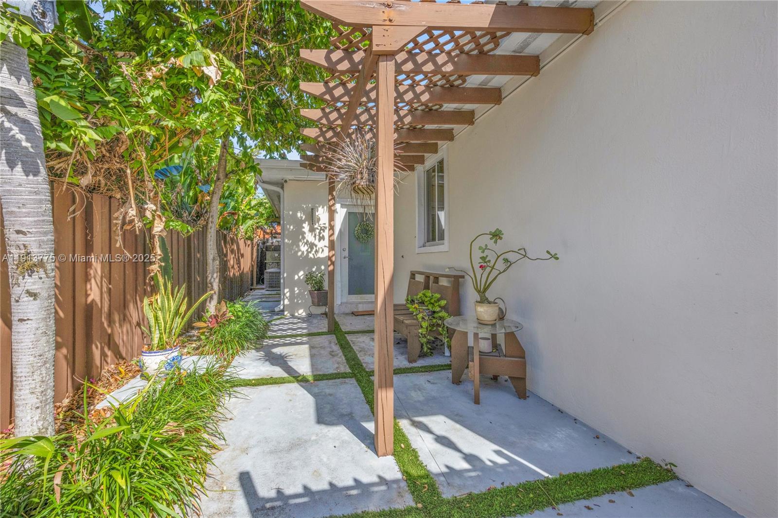 LE JEUNE PLACE - Residential