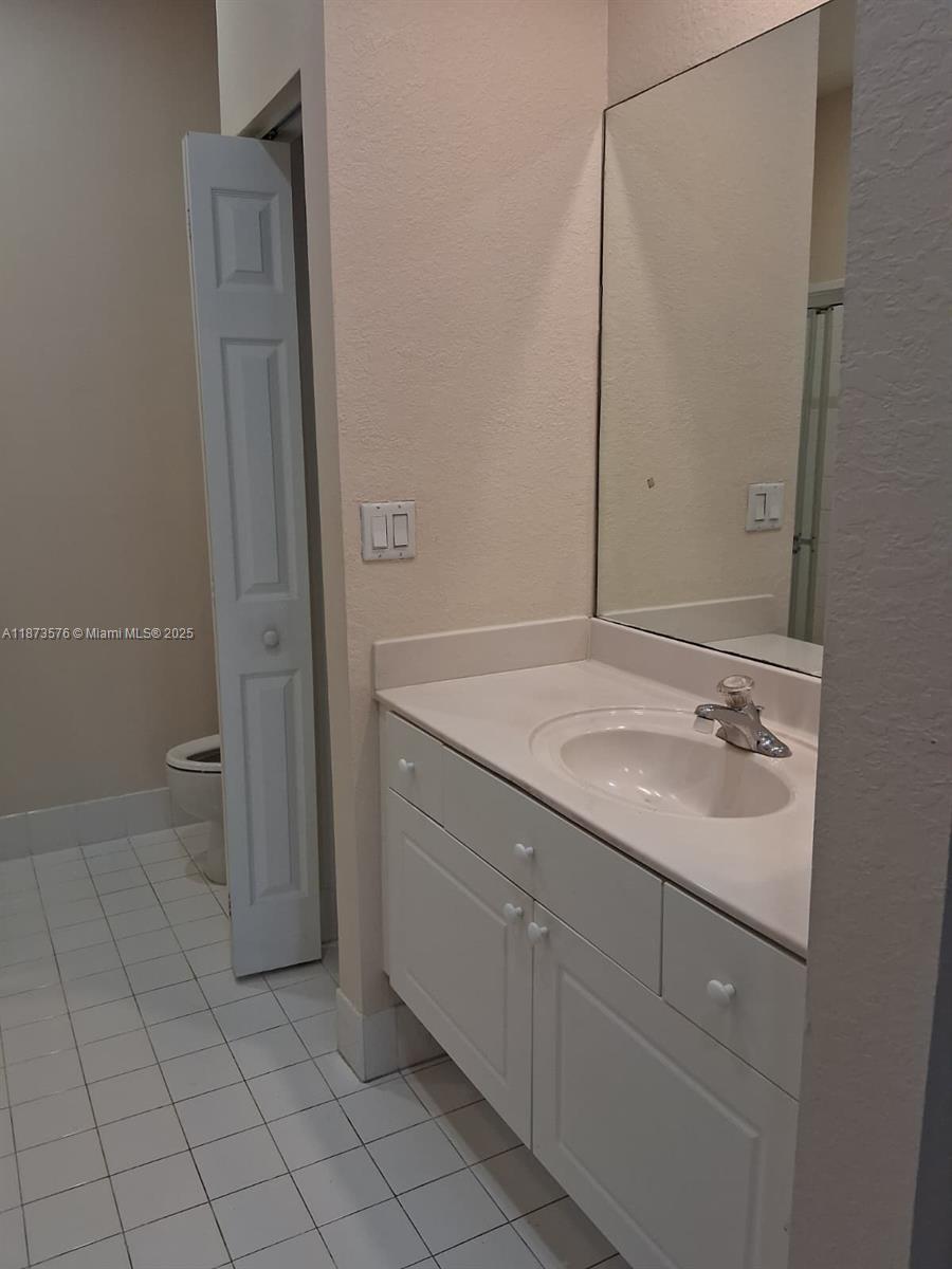 MERRICK PRESERVE CONDO BL - Residential Lease