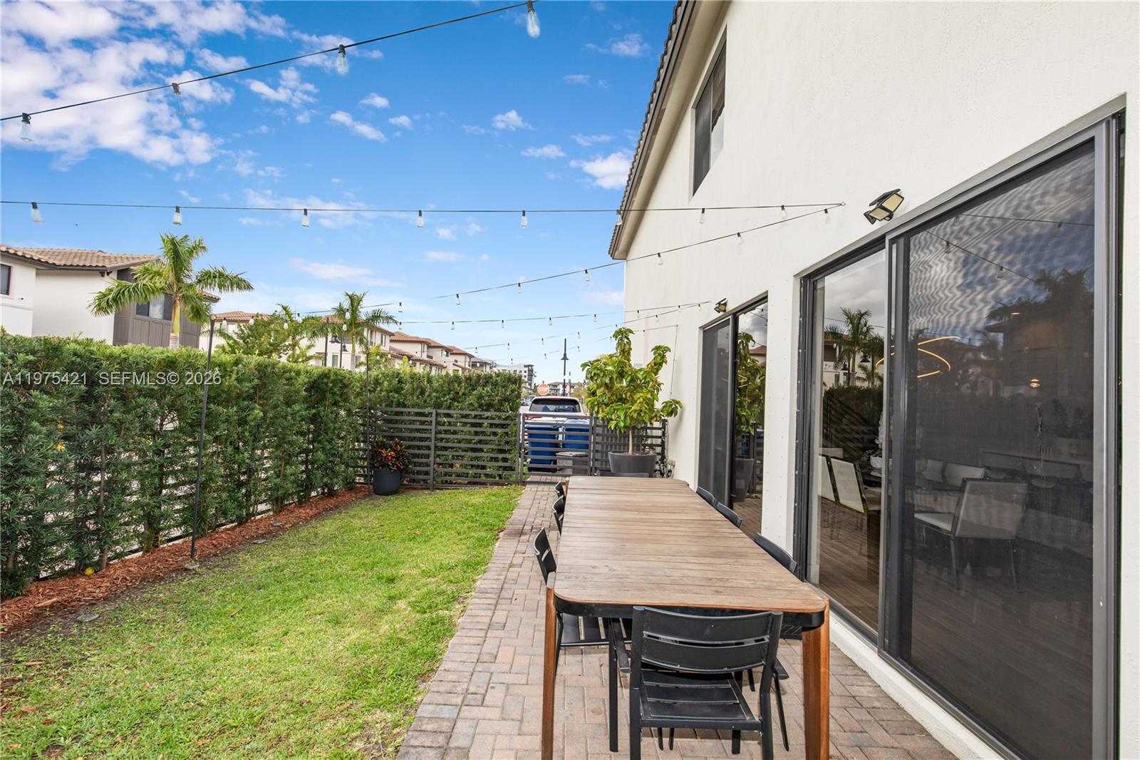 DOWNTOWN DORAL SOUTH PHAS - Residential Lease