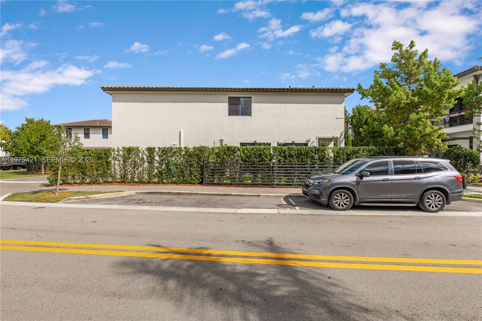 DOWNTOWN DORAL SOUTH PHAS - Residential Lease