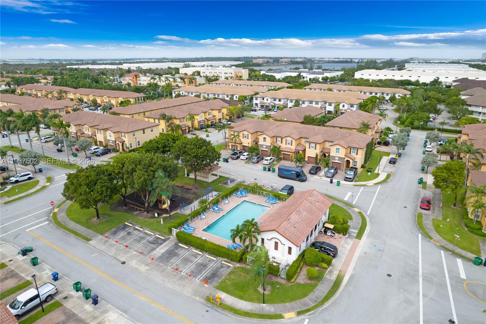 8643 NW 112th Pl 8643