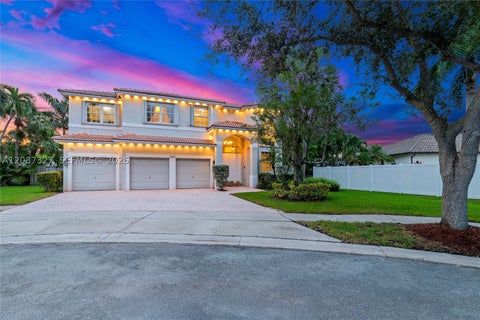 Photo of 16759 NW 15th St, Pembroke Pines, FL 33028 (MLS # A12087327)