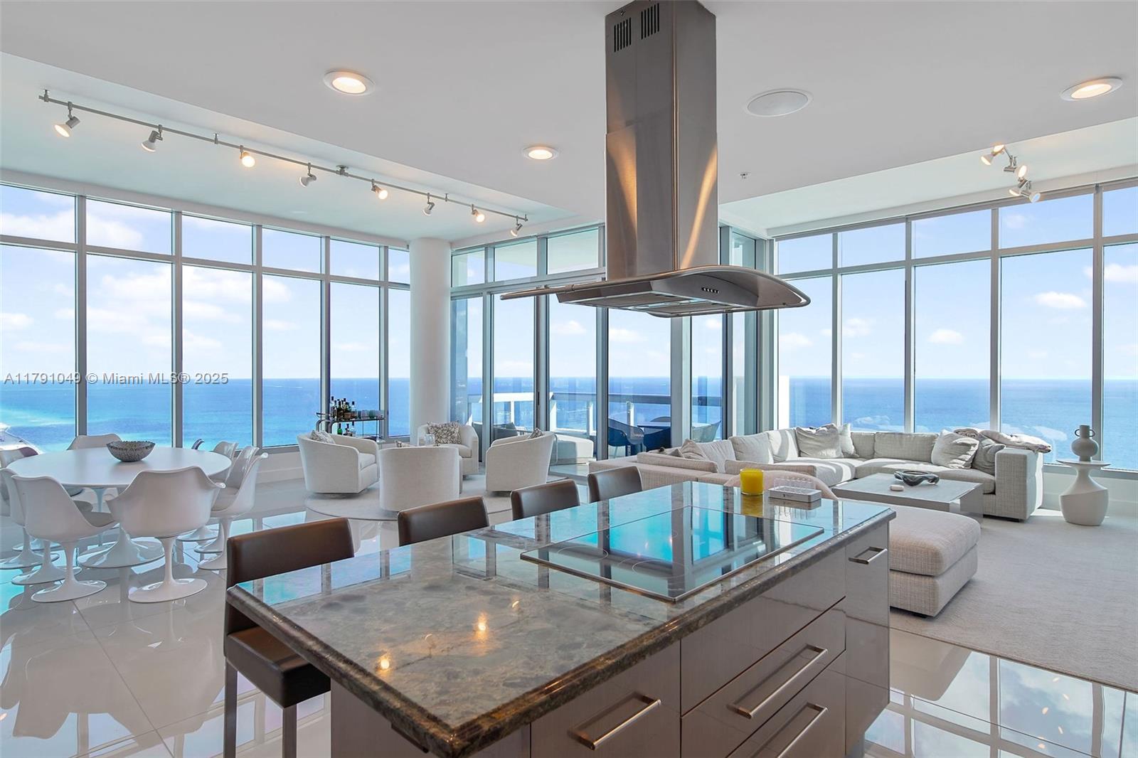 NORTH CARILLON BEACH COND - Residential