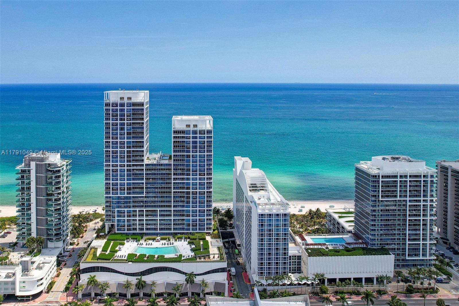 NORTH CARILLON BEACH COND - Residential