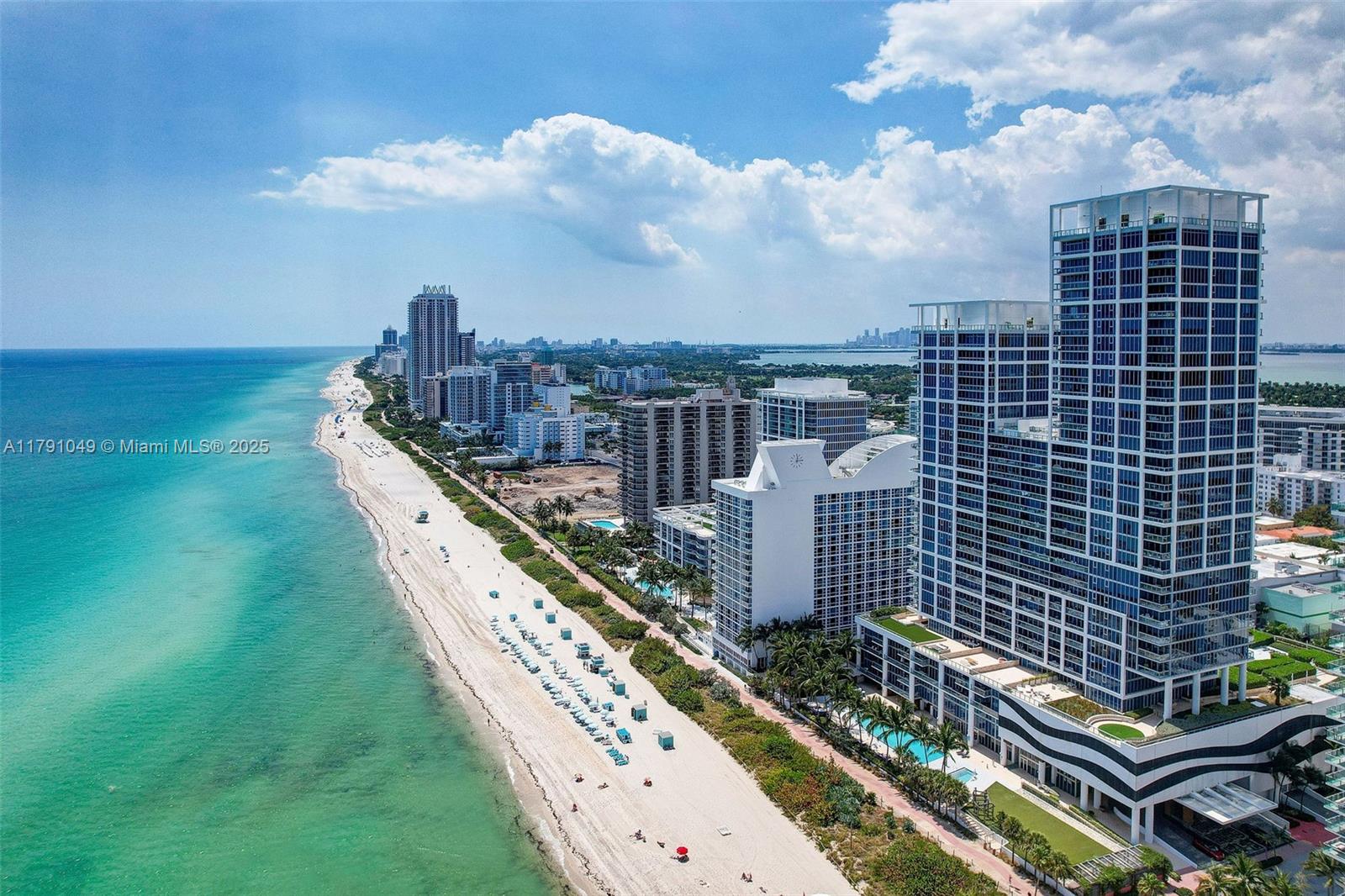 NORTH CARILLON BEACH COND - Residential