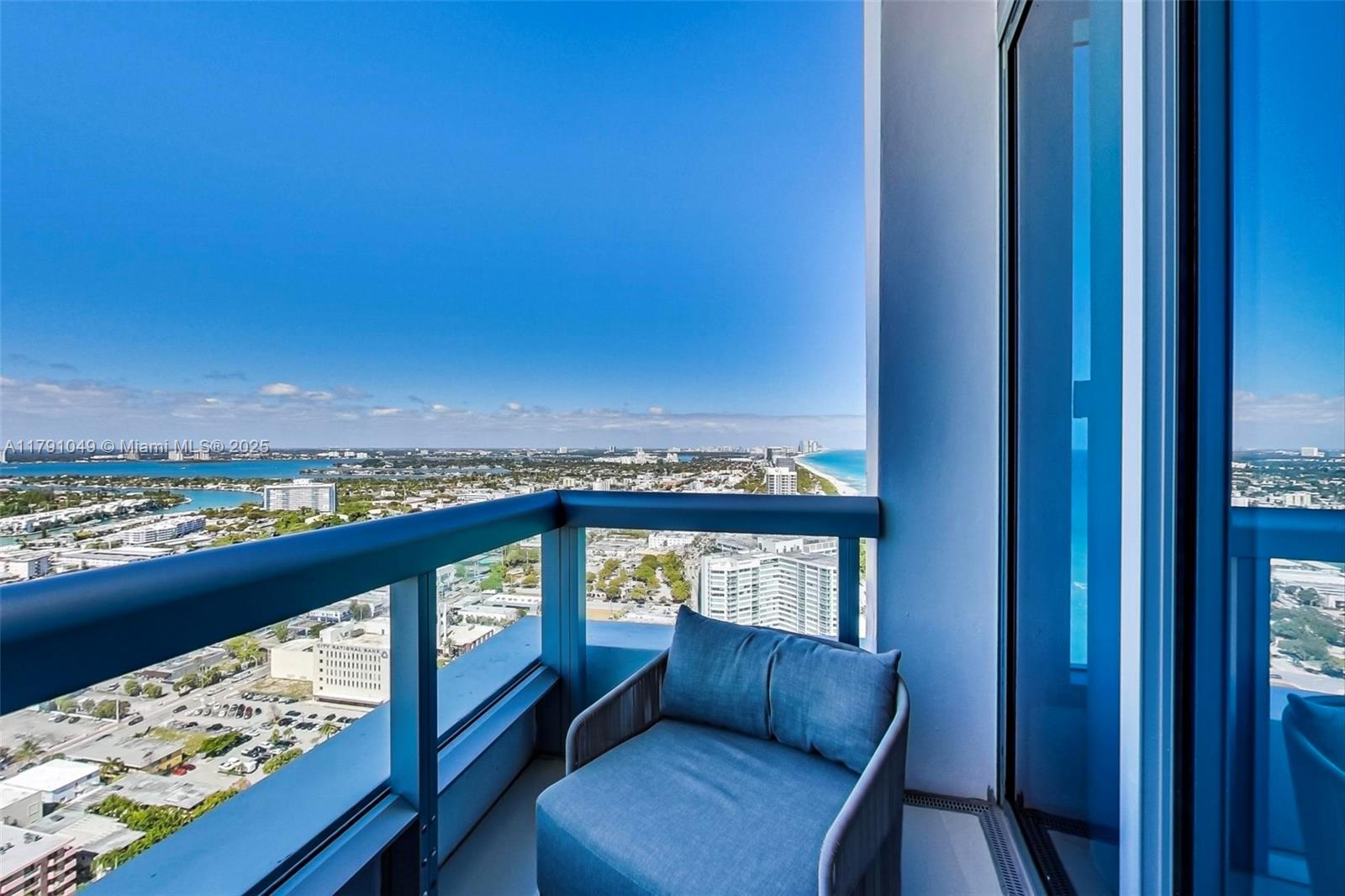 NORTH CARILLON BEACH COND - Residential