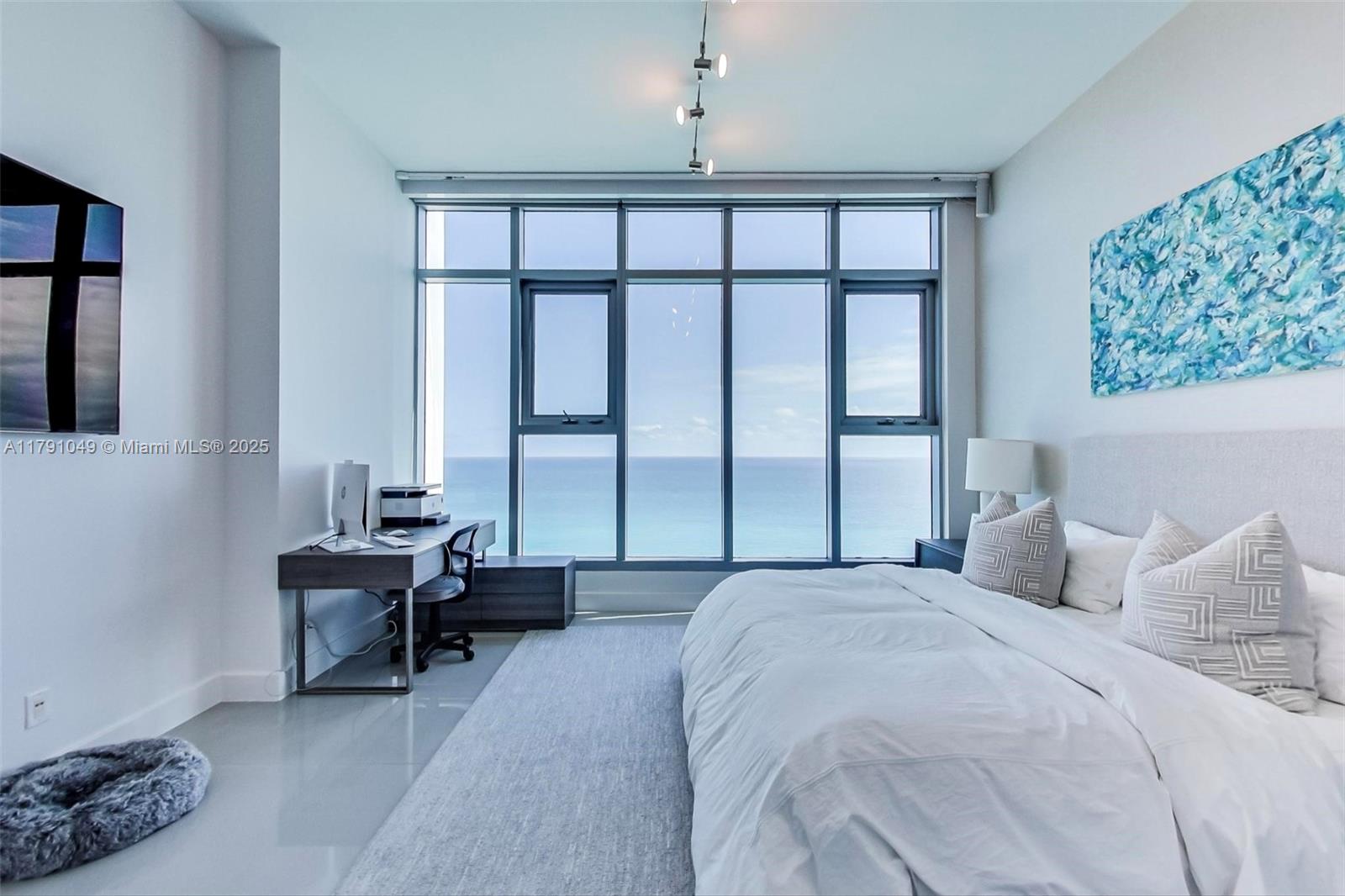 NORTH CARILLON BEACH COND - Residential