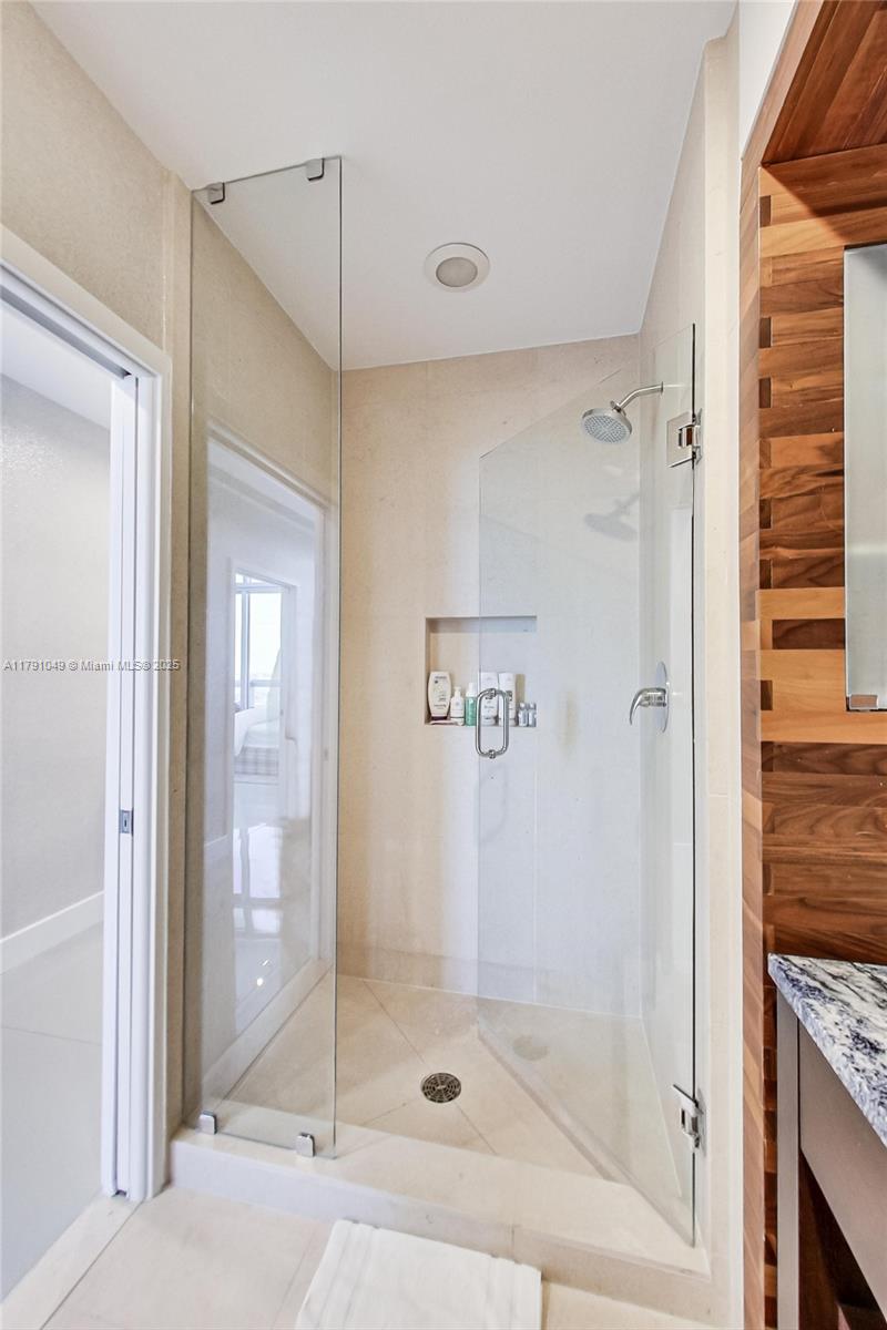 NORTH CARILLON BEACH COND - Residential