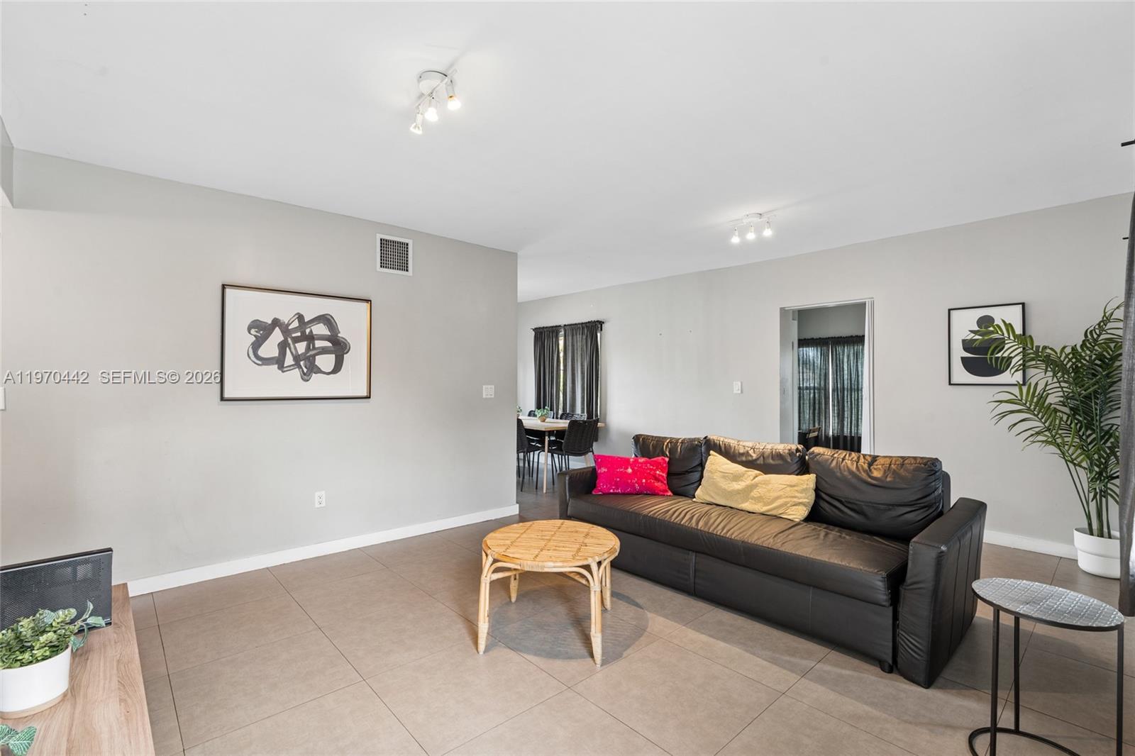 BAYWOOD - Residential Income