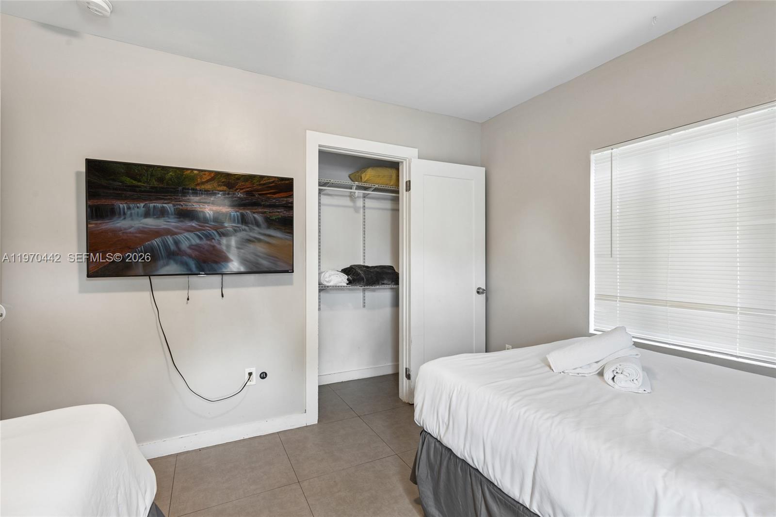 BAYWOOD - Residential Income