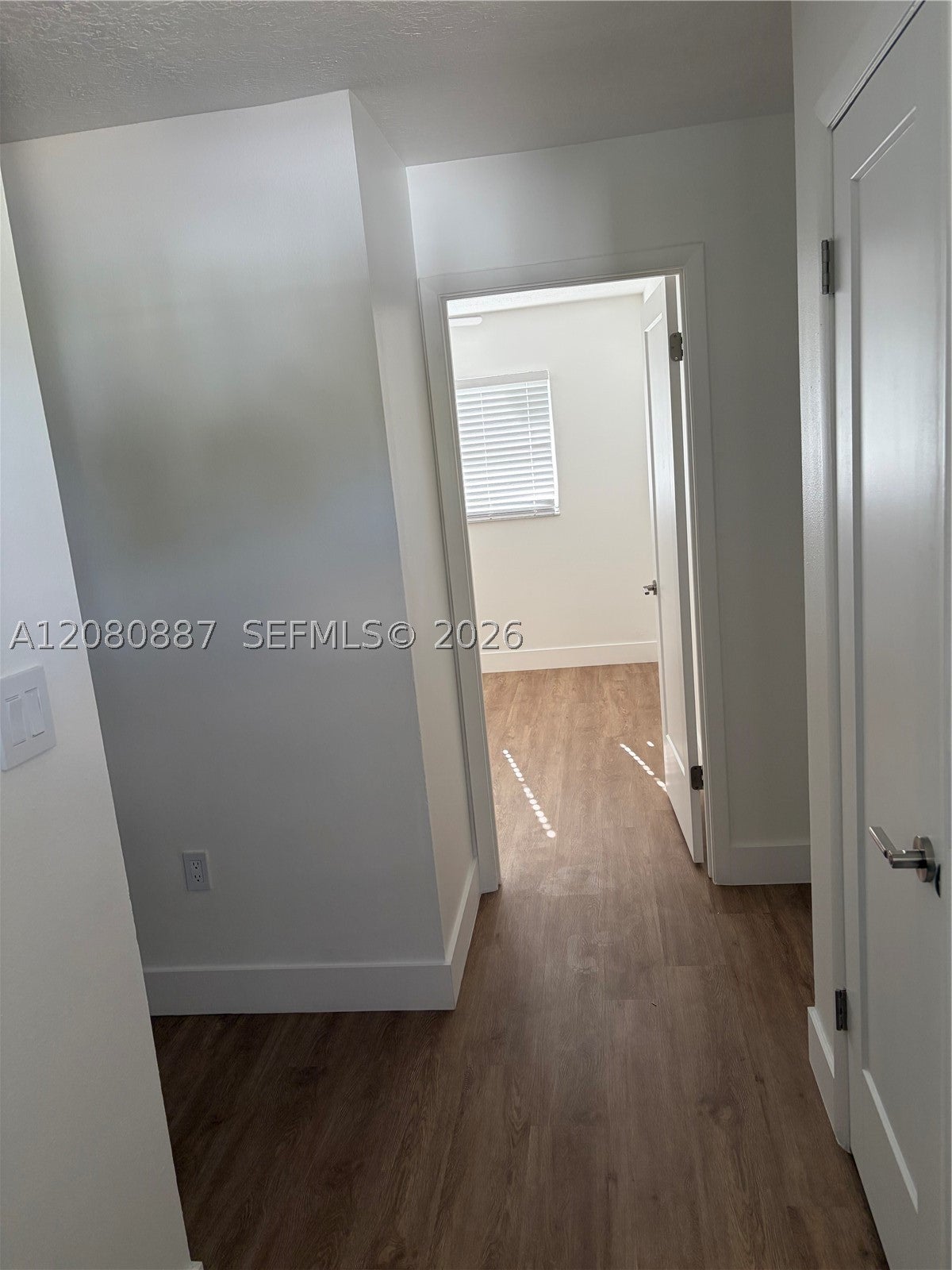 8 Emerald Way