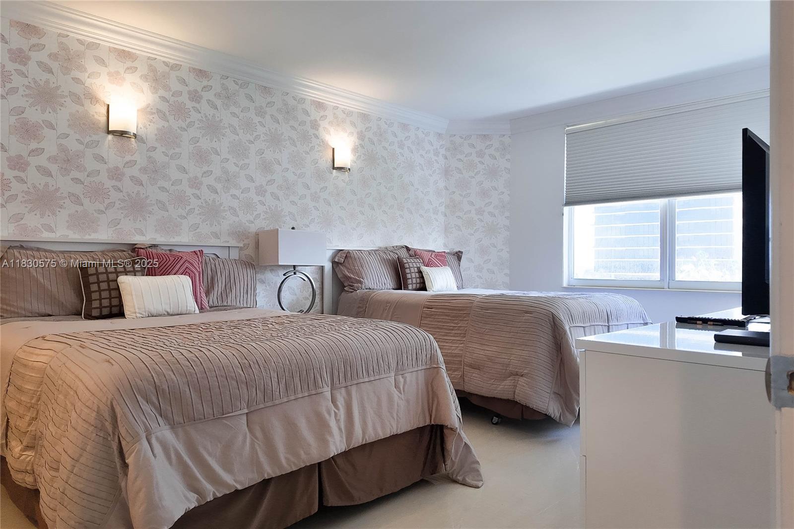 HEMISPHERES CONDO - Residential