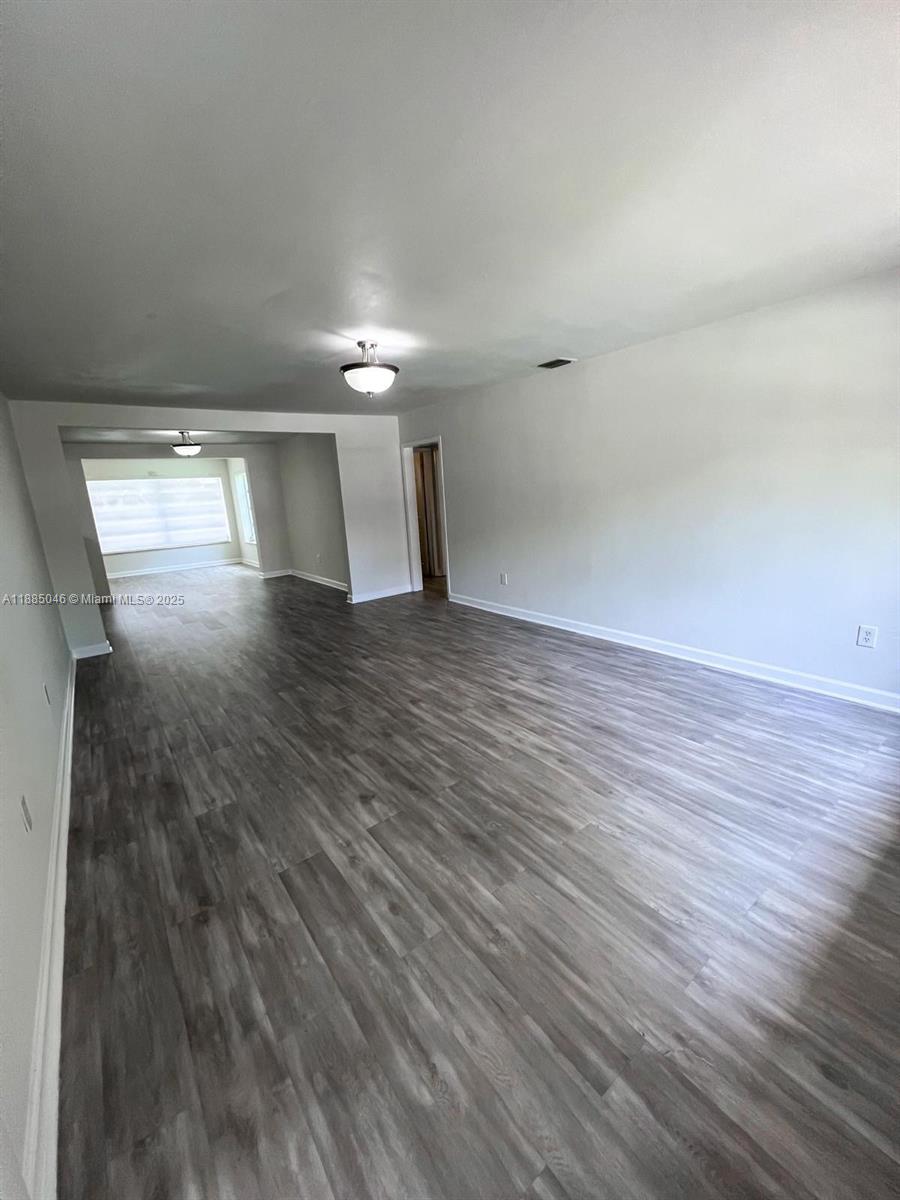 EL PORTAL SEC 7 - Residential Lease