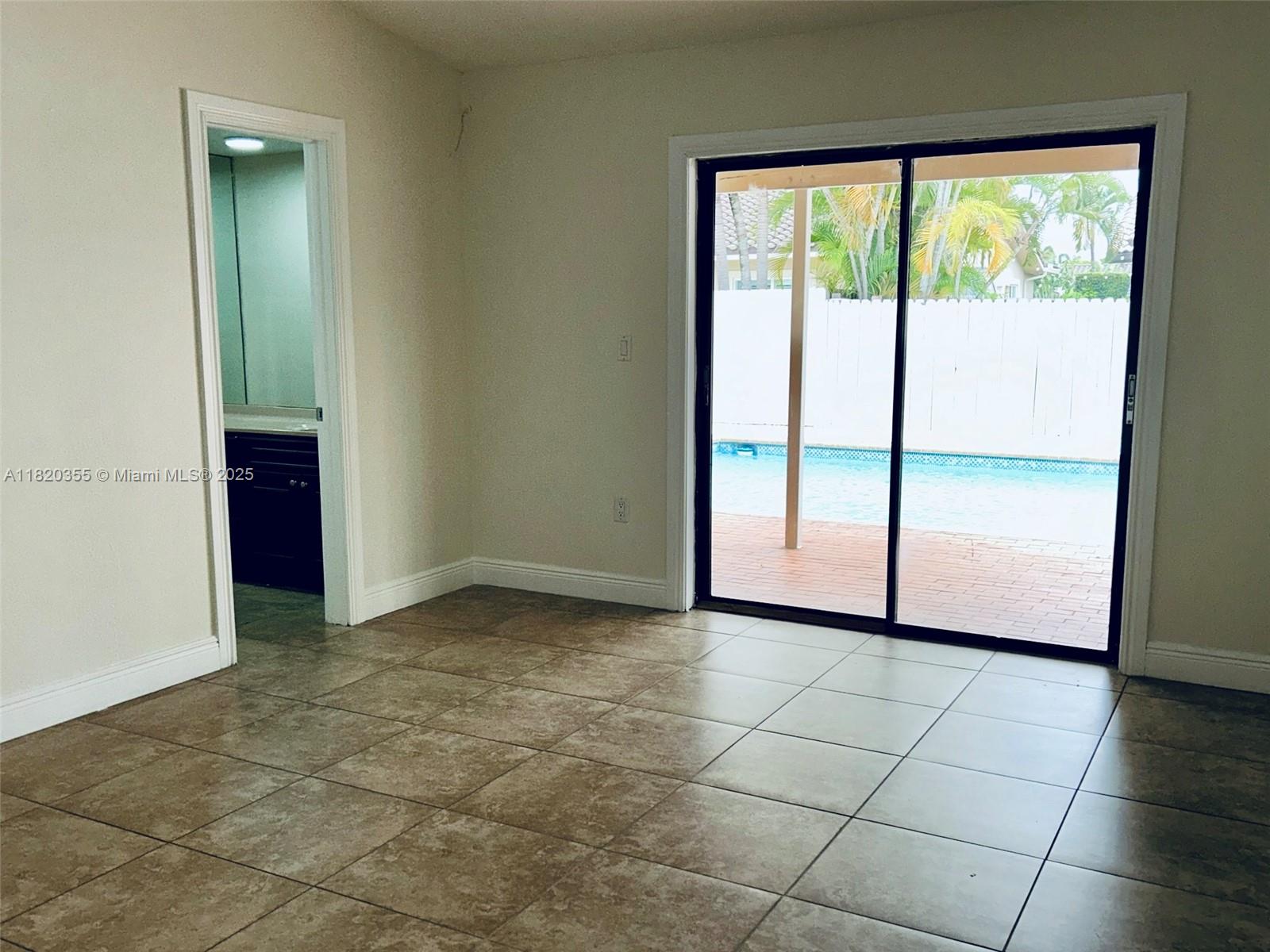 UNIV PARK EAST SEC 1 - Residential Lease