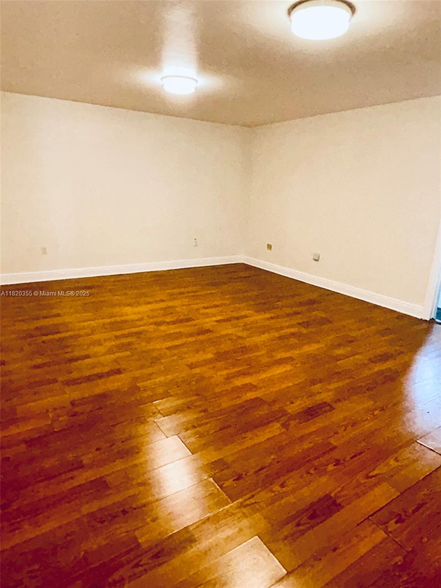 UNIV PARK EAST SEC 1 - Residential Lease