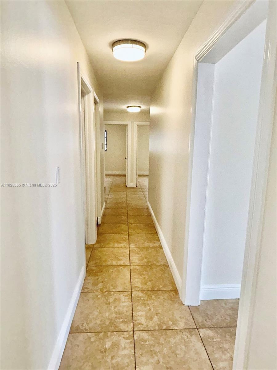 UNIV PARK EAST SEC 1 - Residential Lease