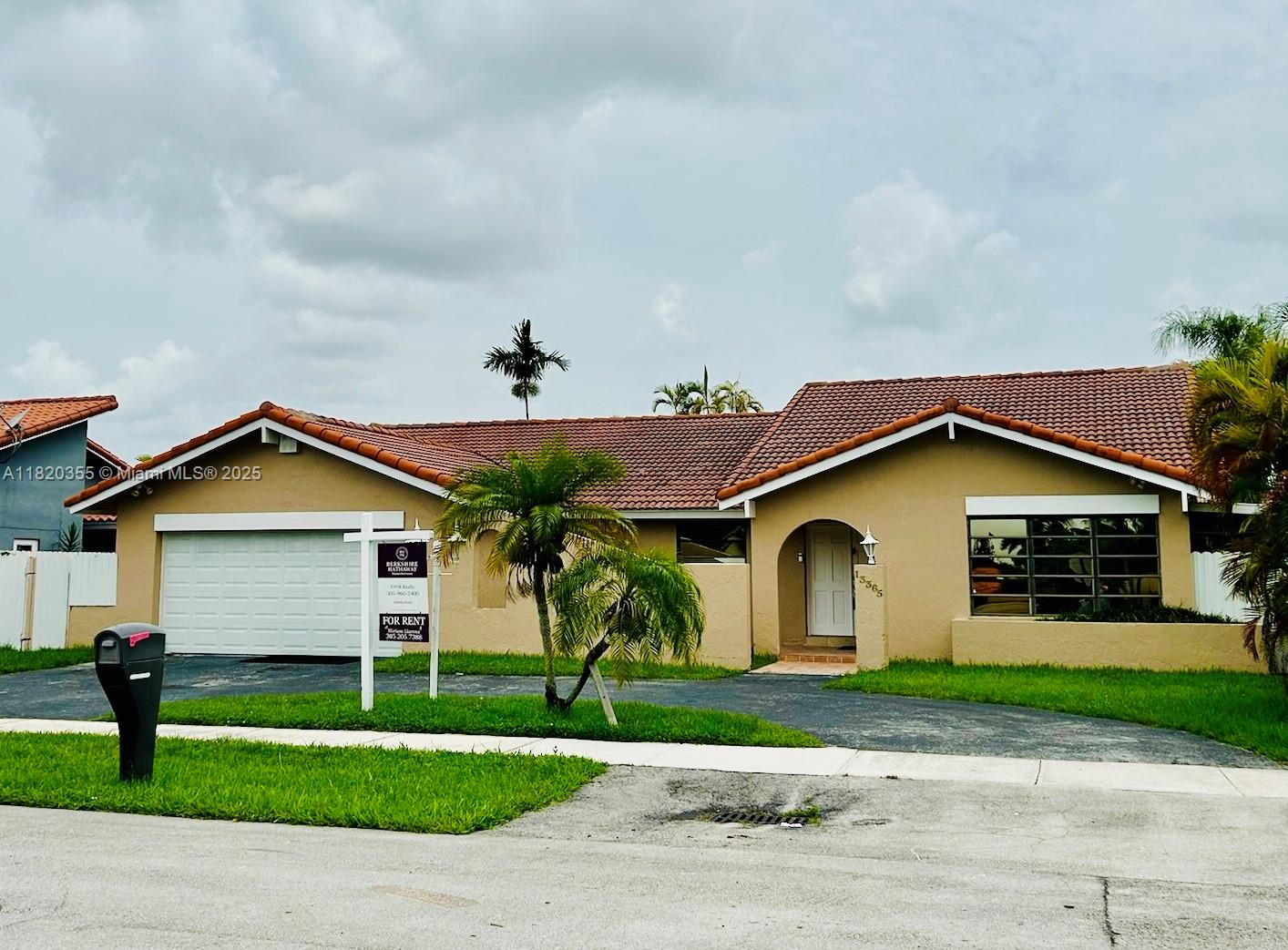 13365 Sw 1st Ter, Miami, Broward County, Florida - 4 Bedrooms  
2 Bathrooms - 