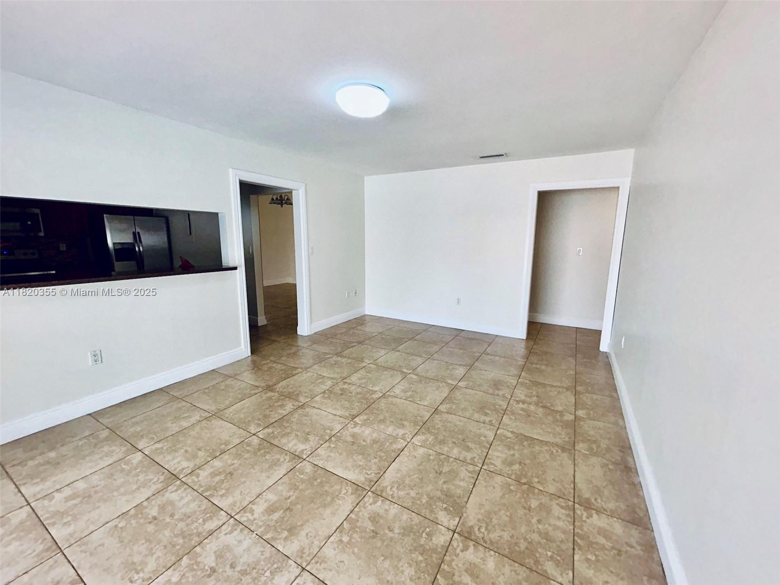 UNIV PARK EAST SEC 1 - Residential Lease