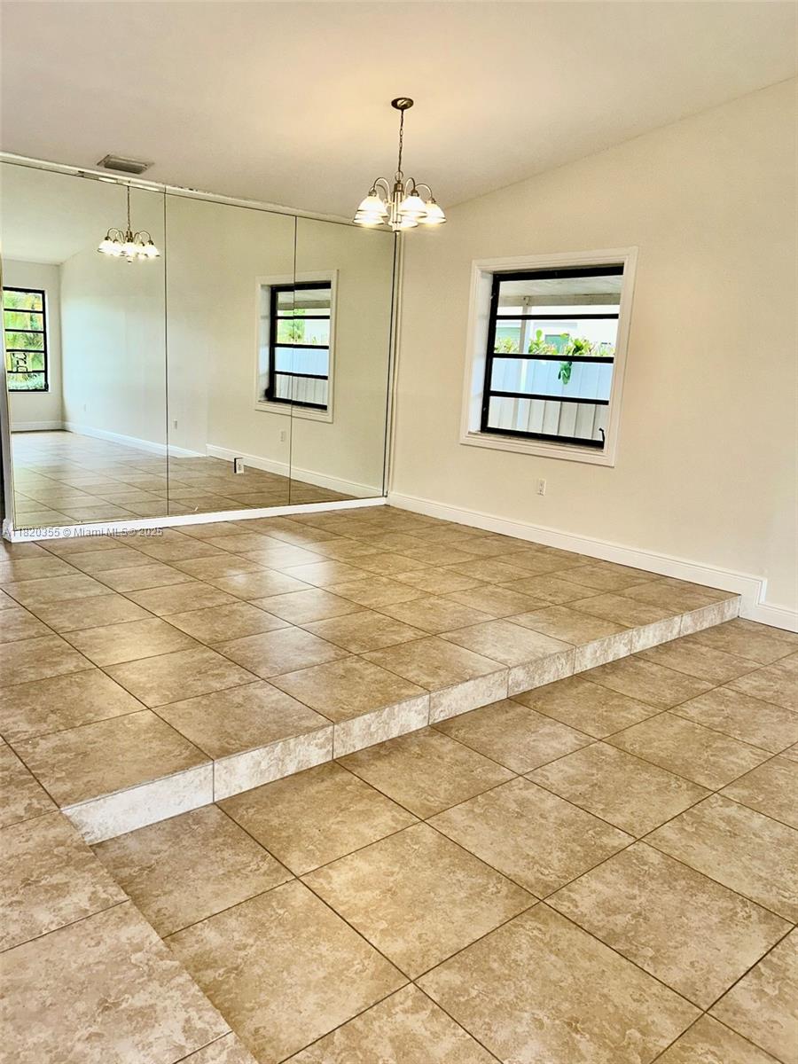 UNIV PARK EAST SEC 1 - Residential Lease
