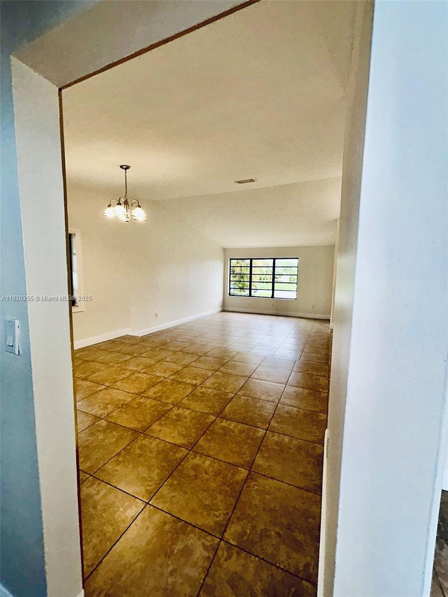 UNIV PARK EAST SEC 1 - Residential Lease