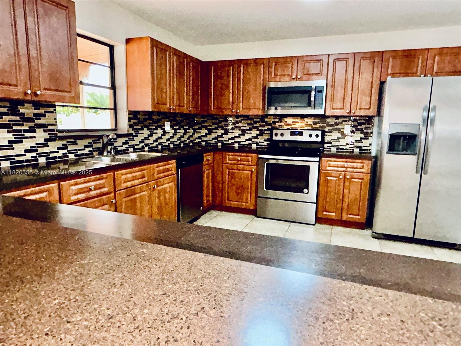 UNIV PARK EAST SEC 1 - Residential Lease
