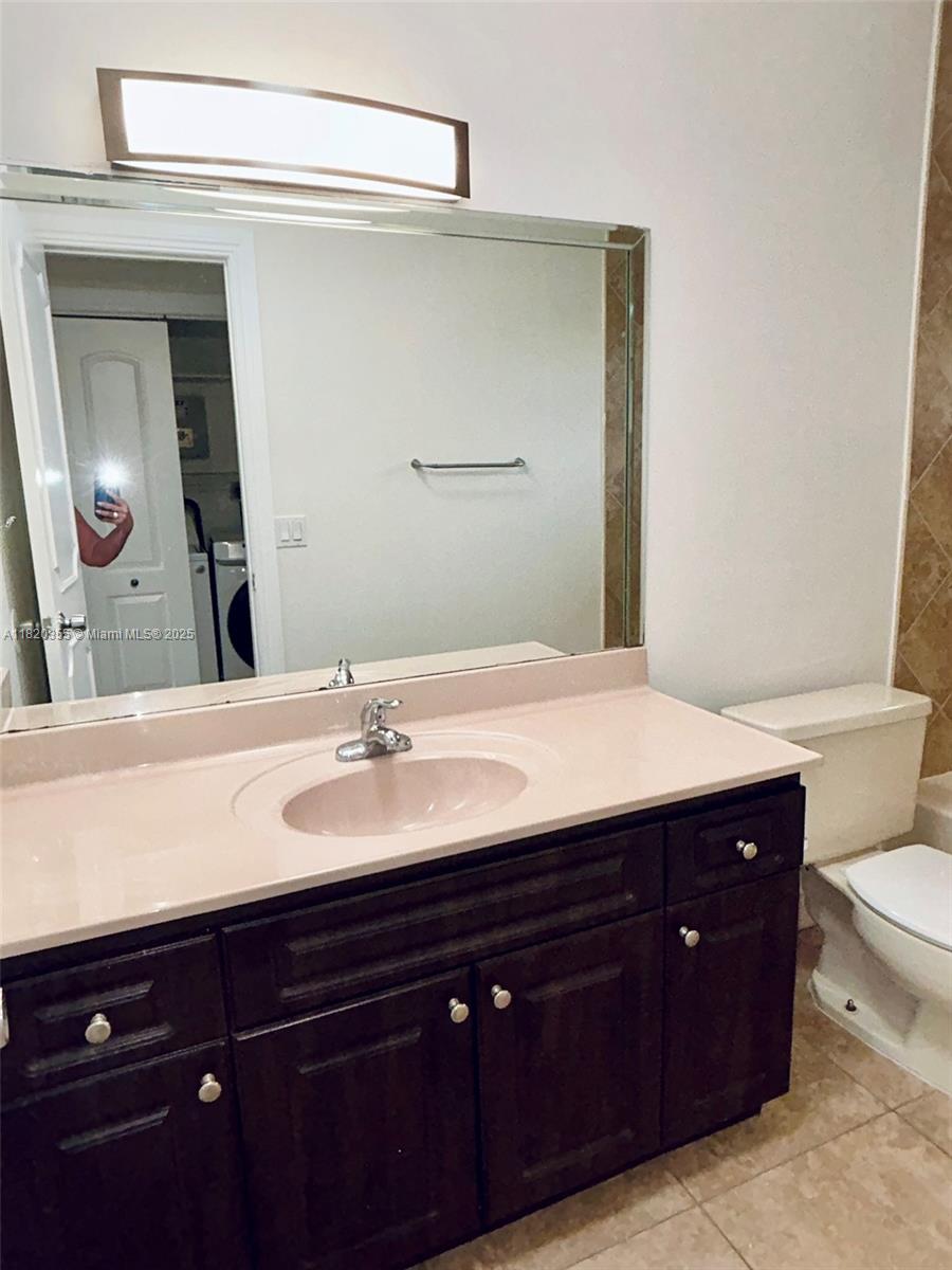 UNIV PARK EAST SEC 1 - Residential Lease