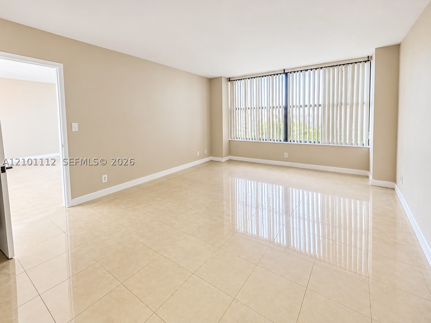 2500 Parkview Dr 307
