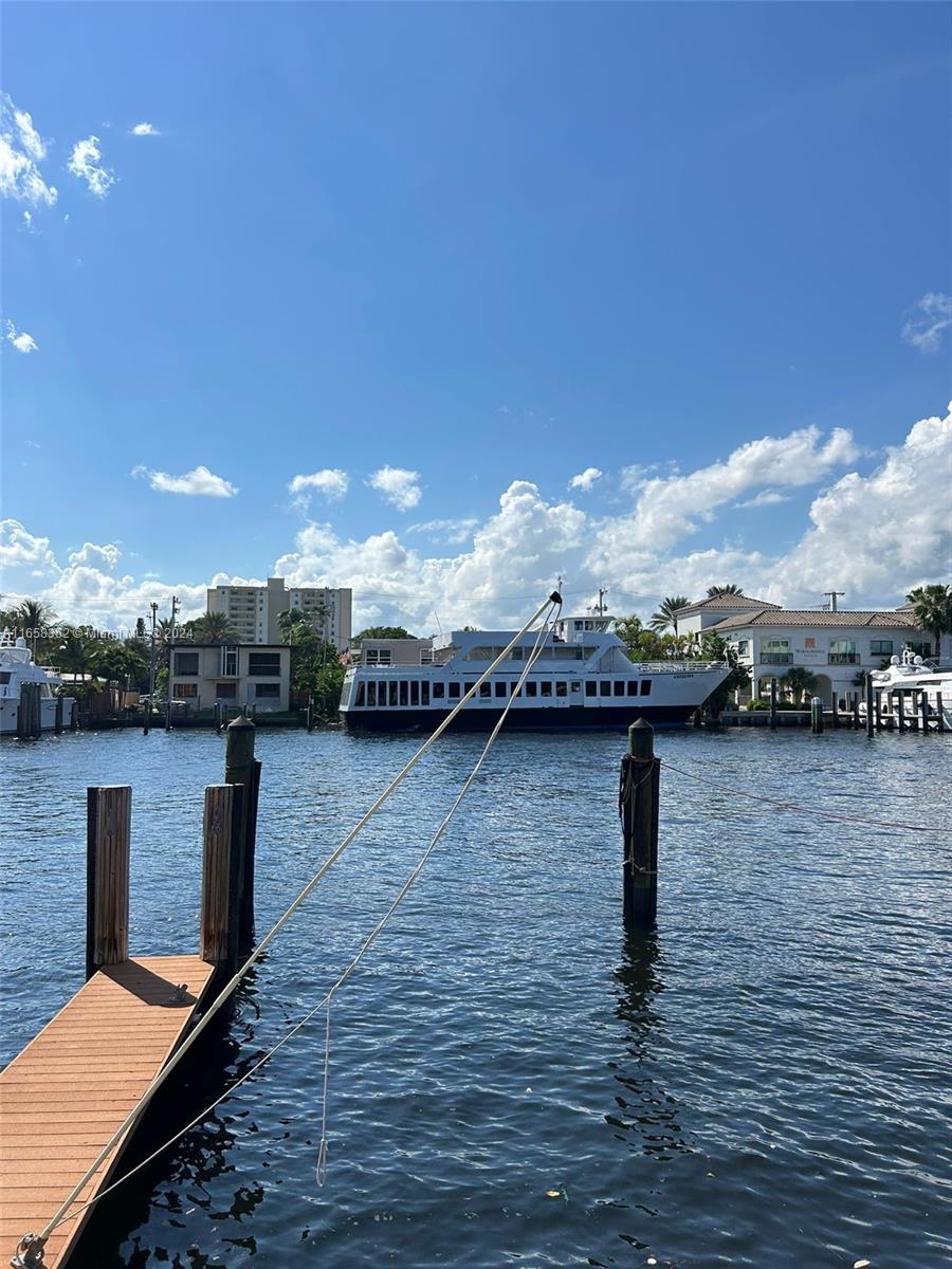 MIDDLE RIVER VILLAS CONDO - Residential