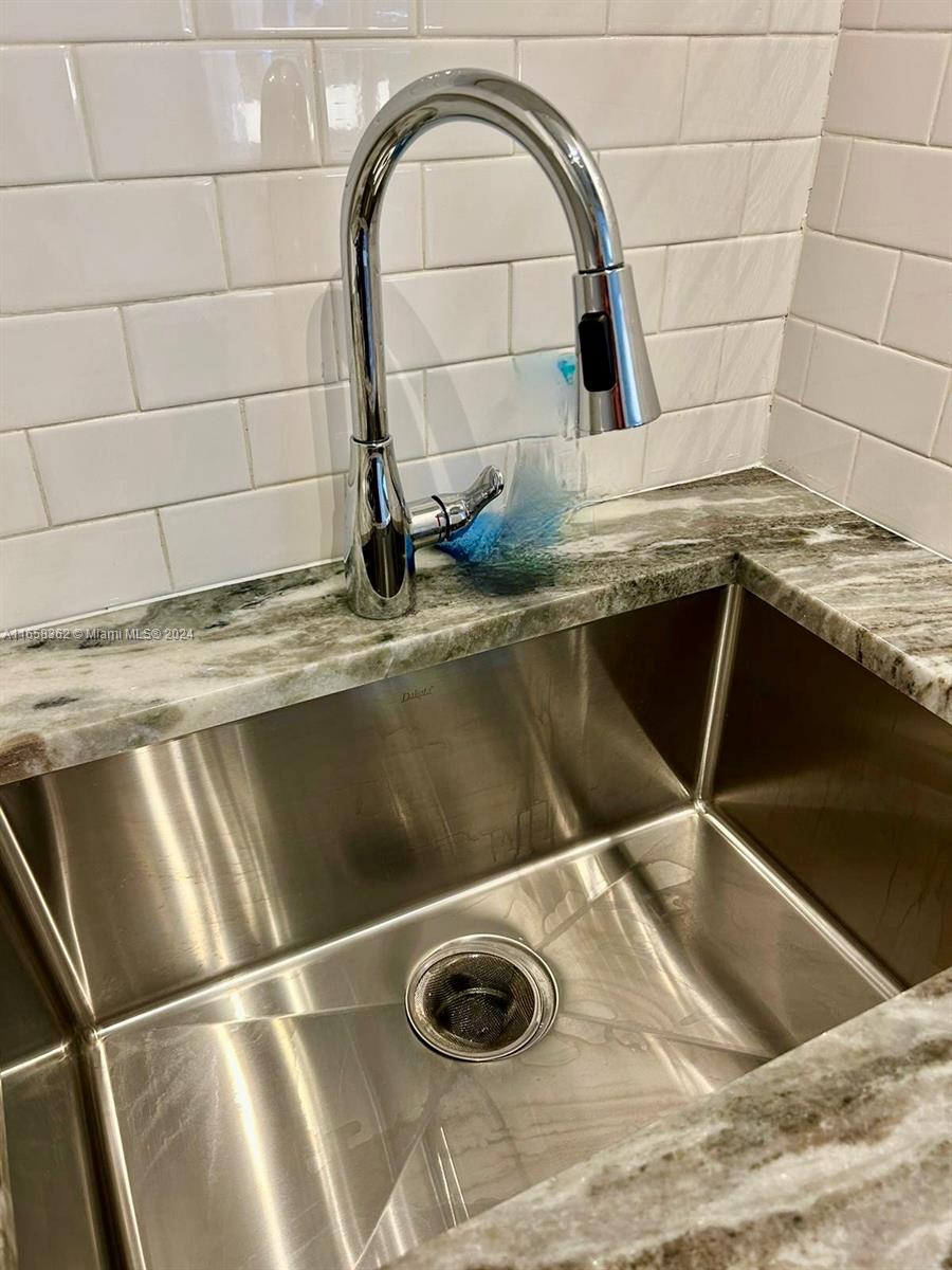 MIDDLE RIVER VILLAS CONDO - Residential