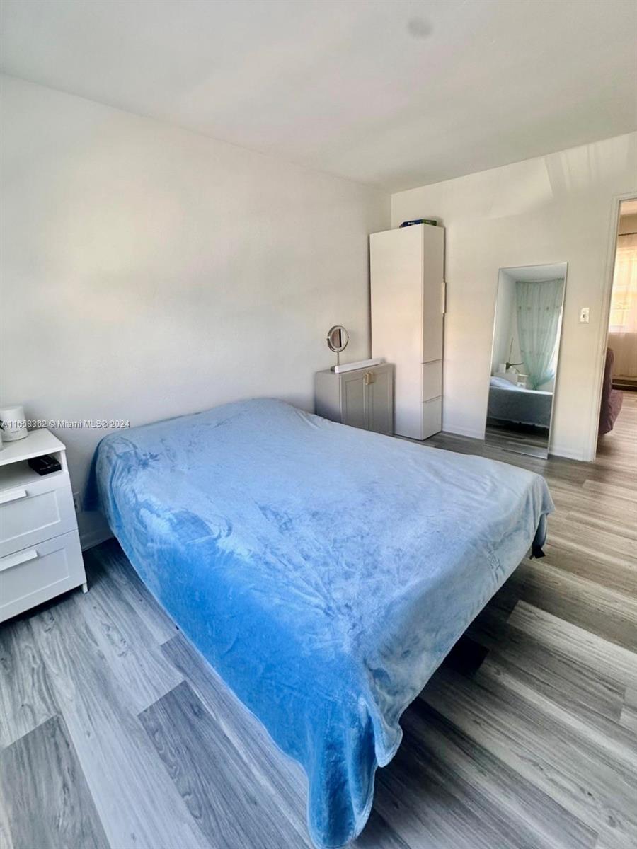 MIDDLE RIVER VILLAS CONDO - Residential