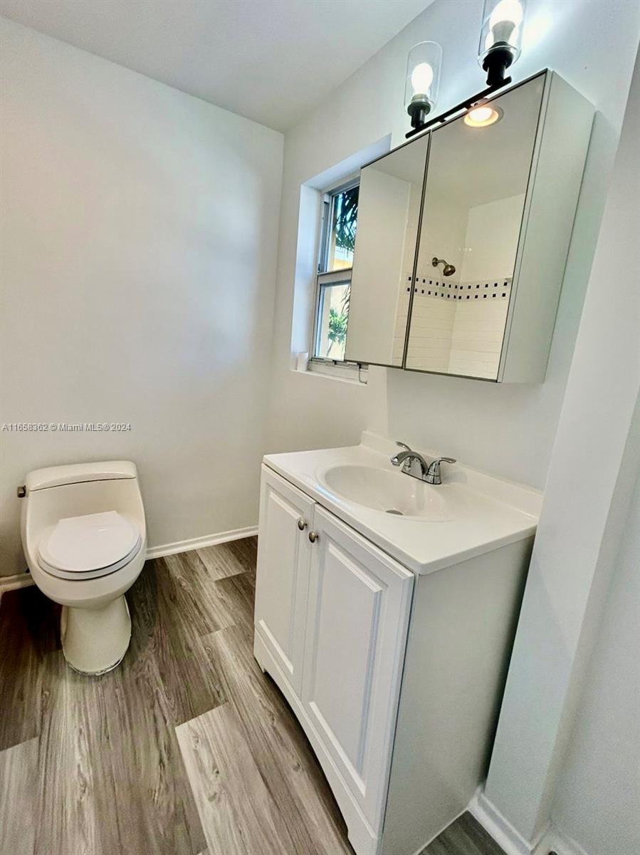 MIDDLE RIVER VILLAS CONDO - Residential