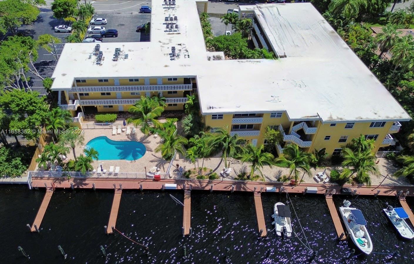 MIDDLE RIVER VILLAS CONDO - Residential
