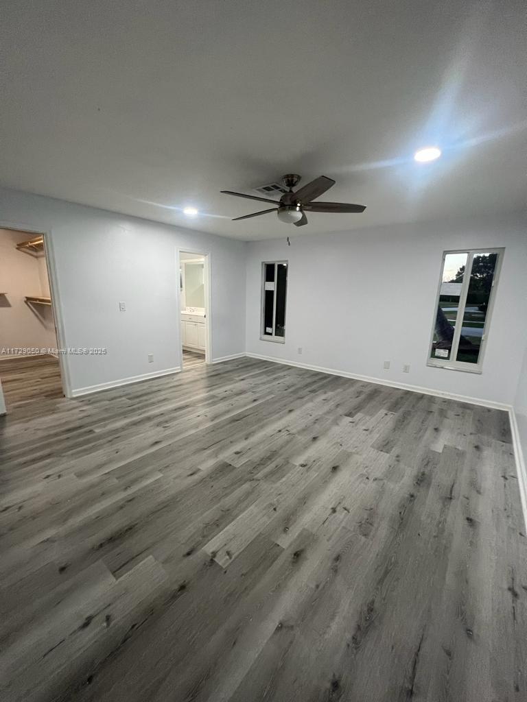 SOUTH SHORE 1 OF WELLINGT - Residential