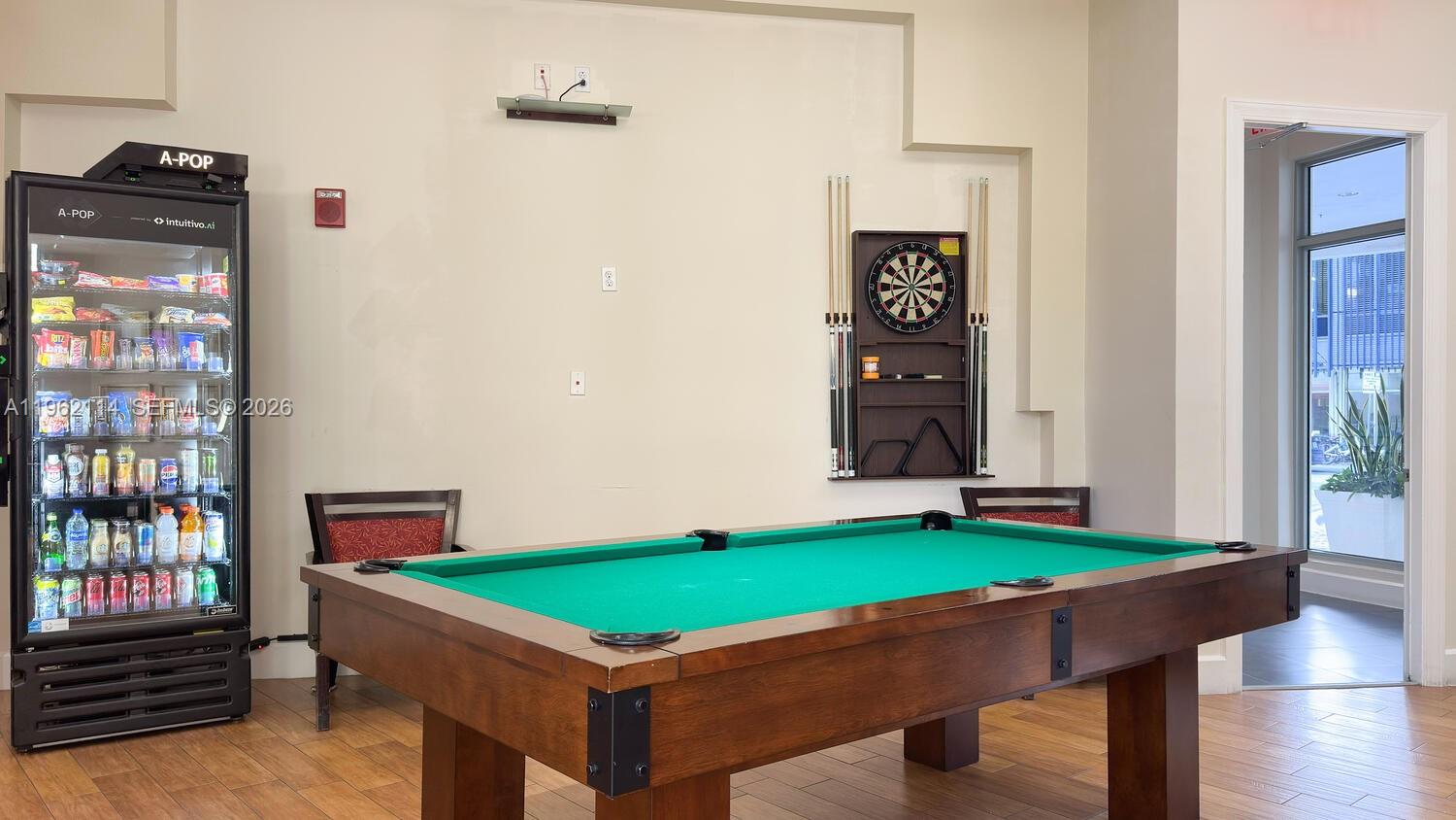 RADIUS CONDO - Residential