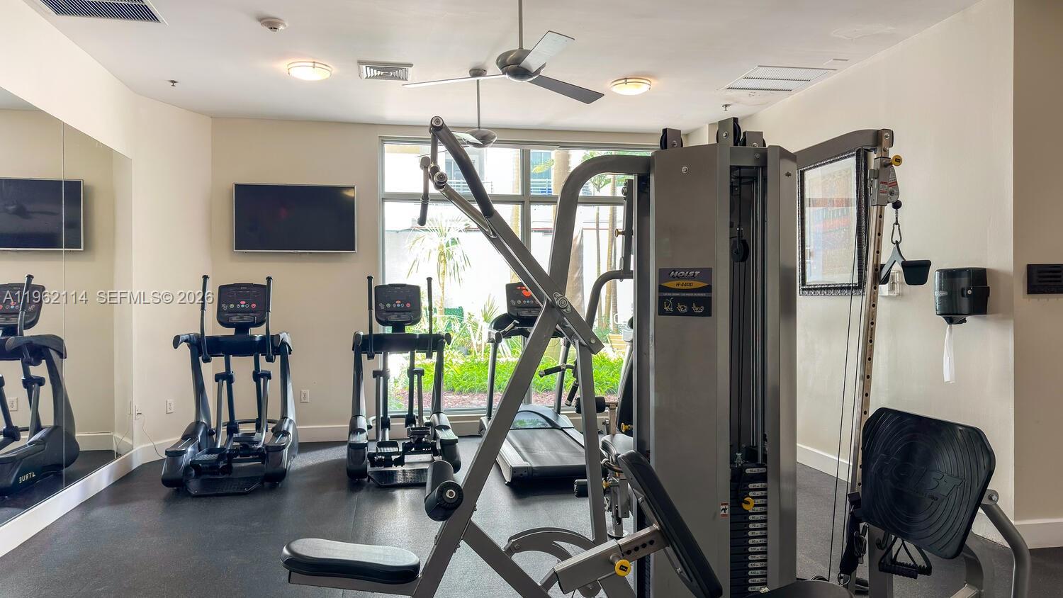 RADIUS CONDO - Residential