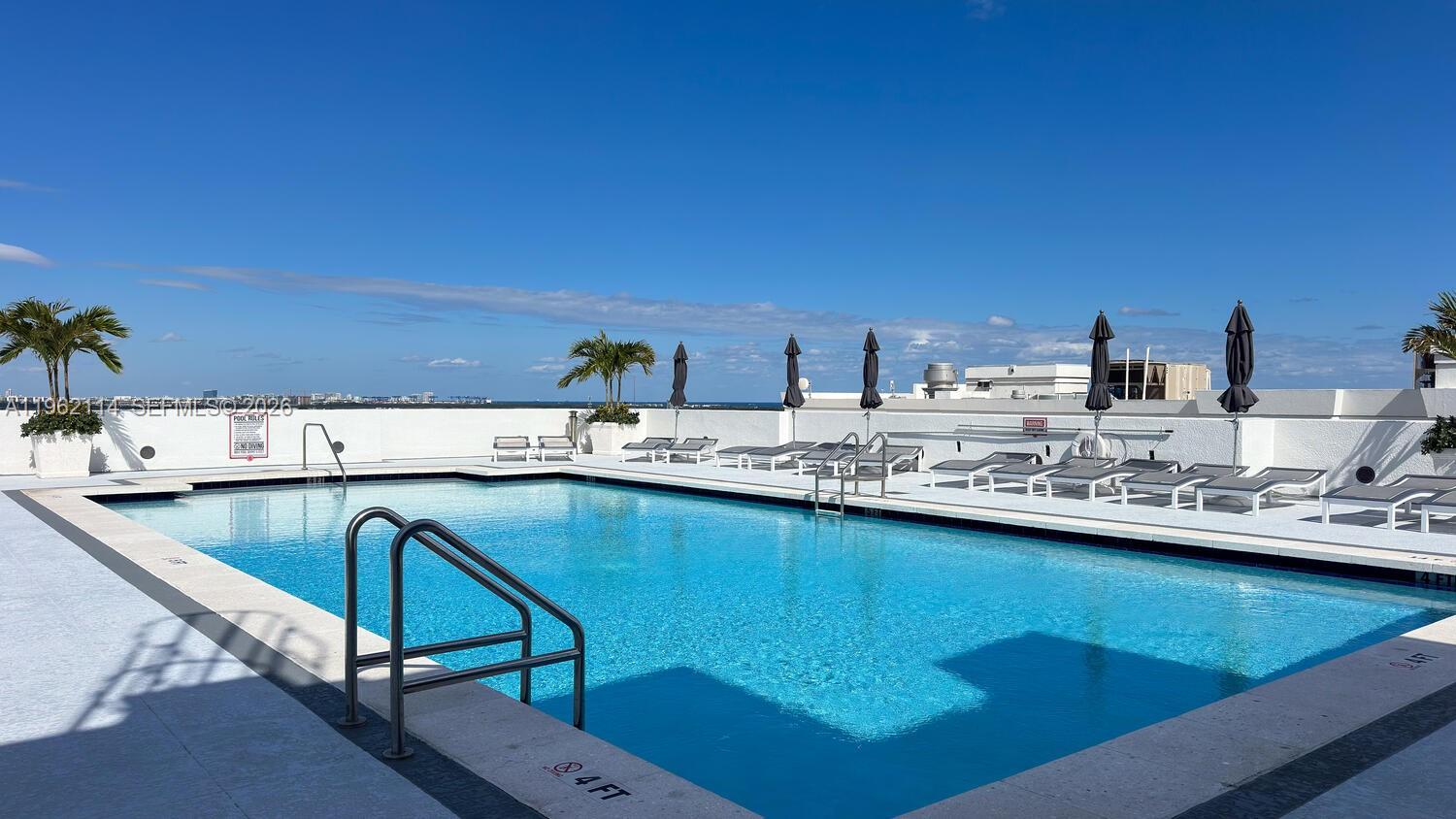 RADIUS CONDO - Residential