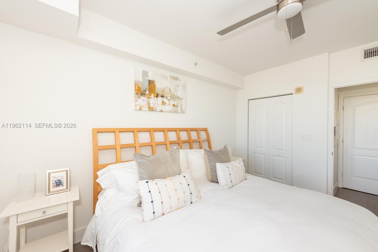 RADIUS CONDO - Residential