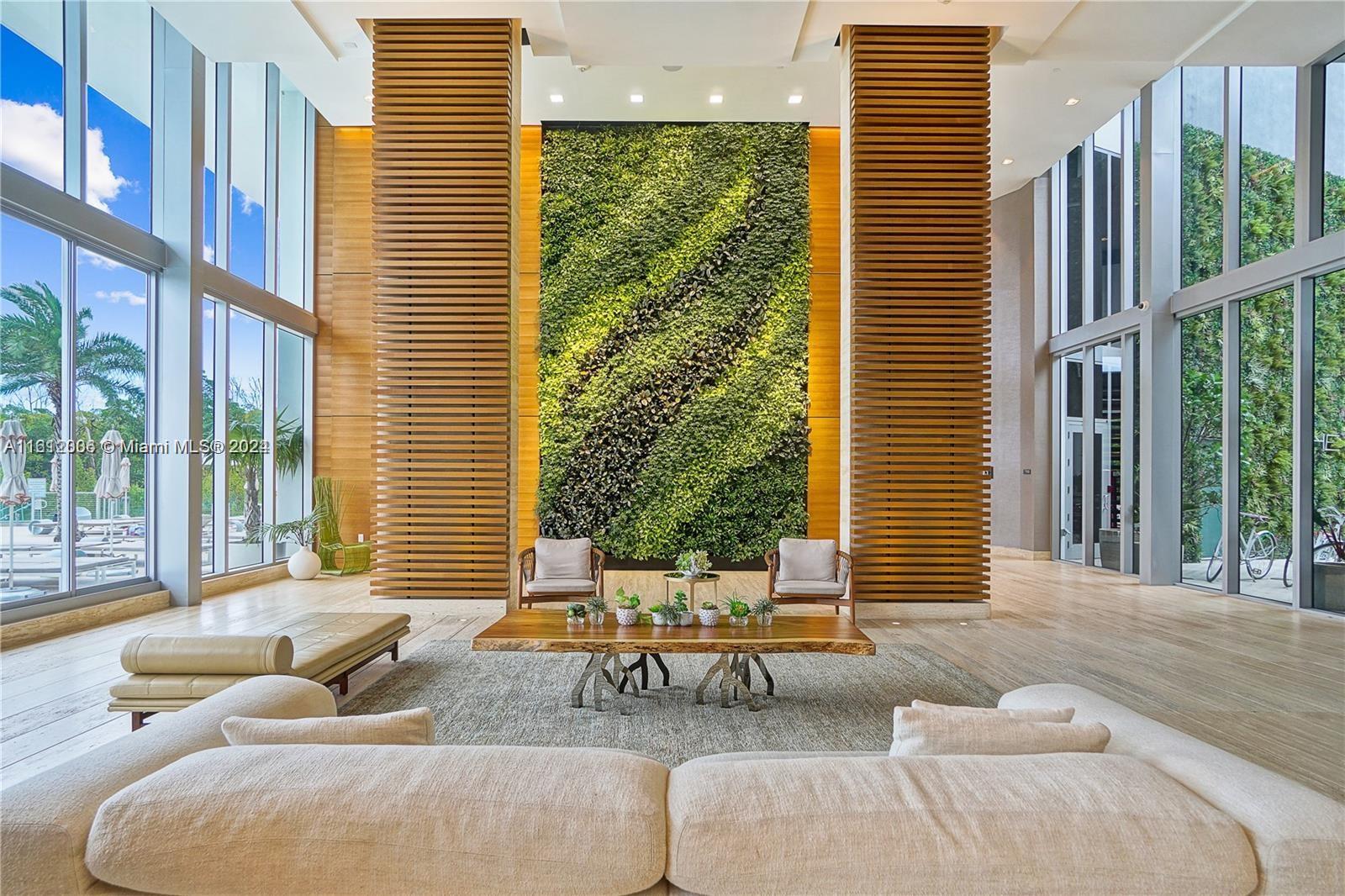 THE HARBOUR SOUTH CONDO - Residential